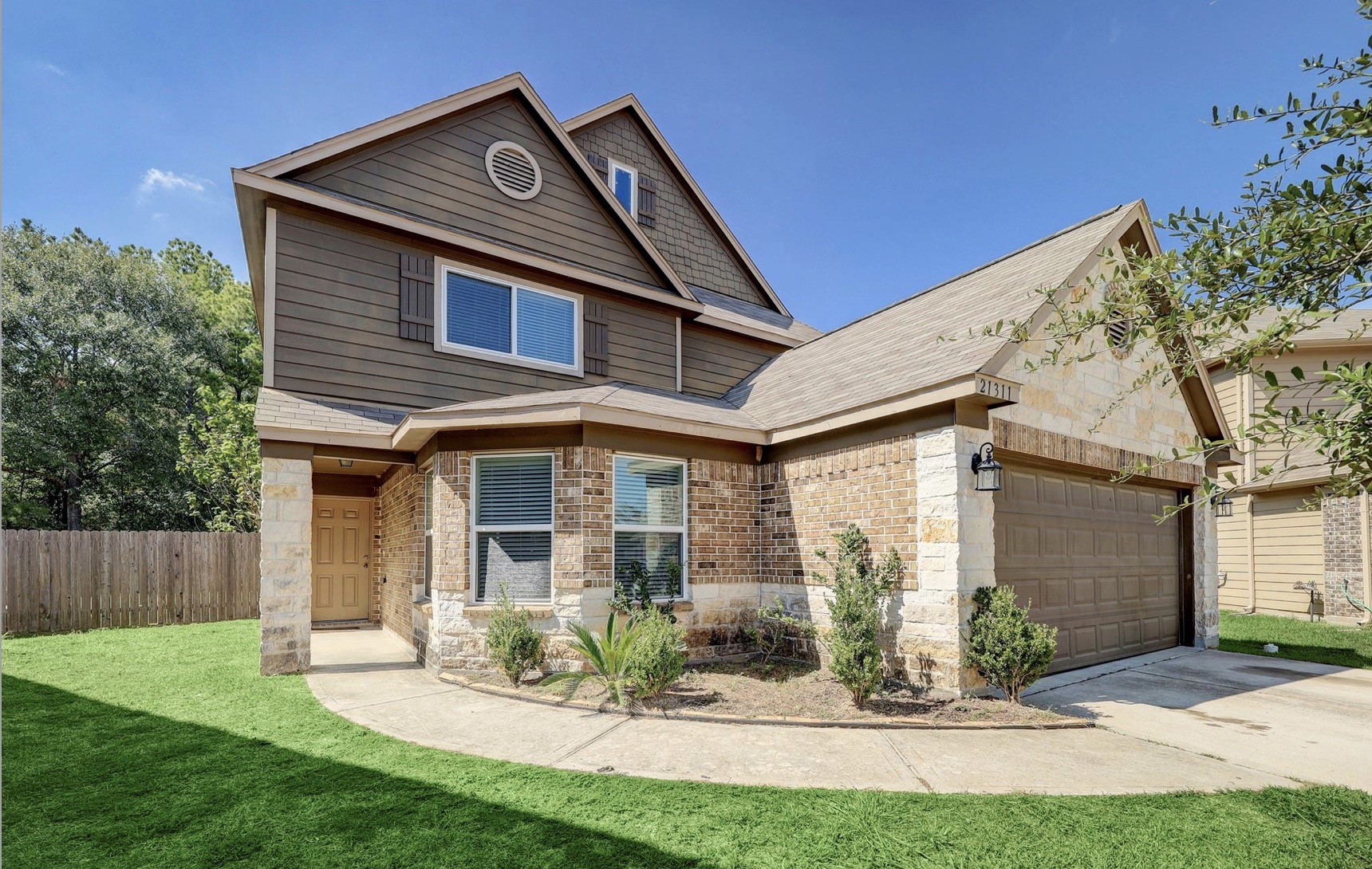 21311 Fox Walk Trail Property Photo 1
