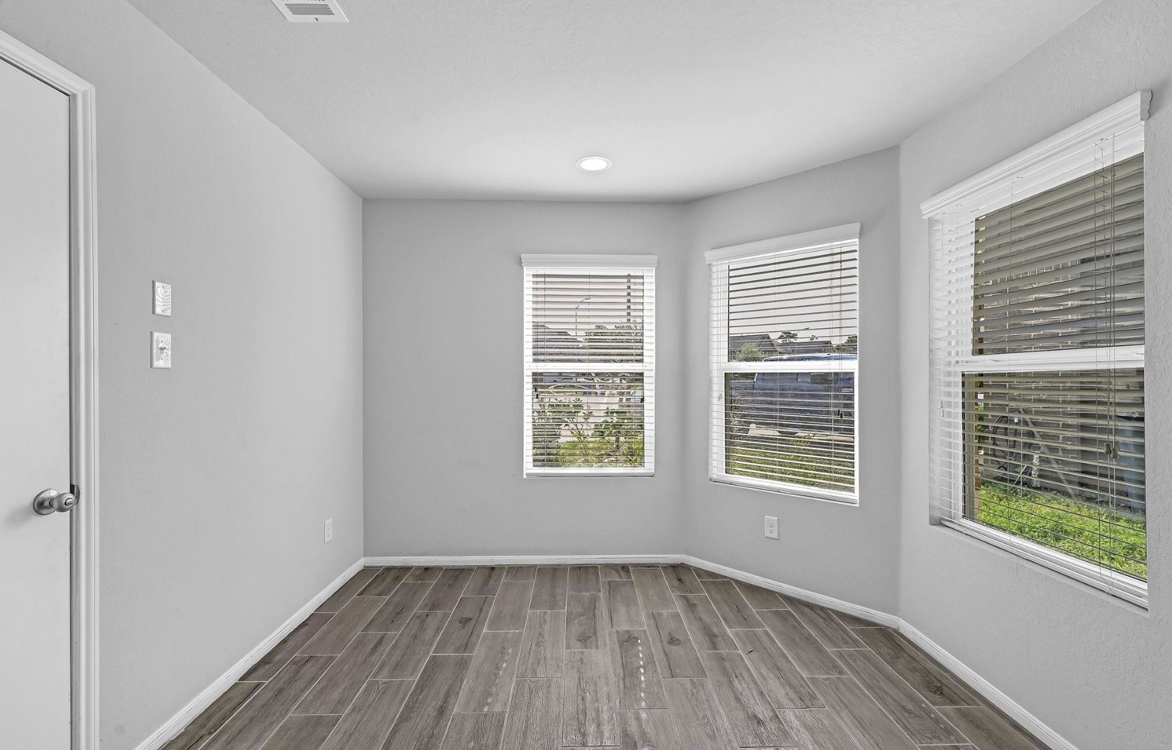 21311 Fox Walk Trail Property Photo 4