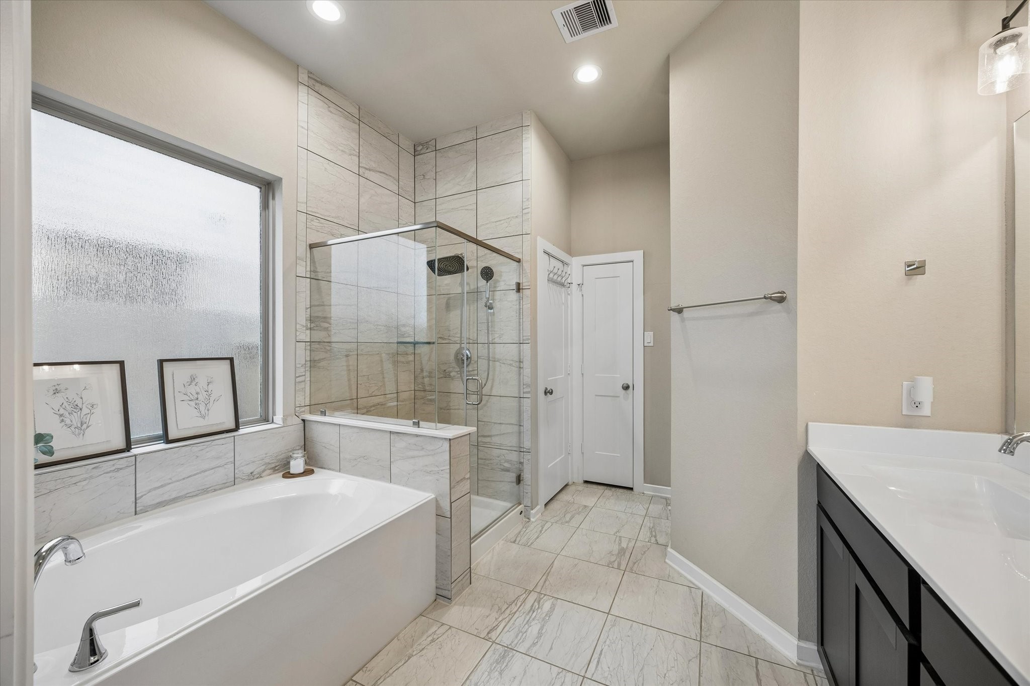 17238 Broadleaf Oak Drive Property Photo 15