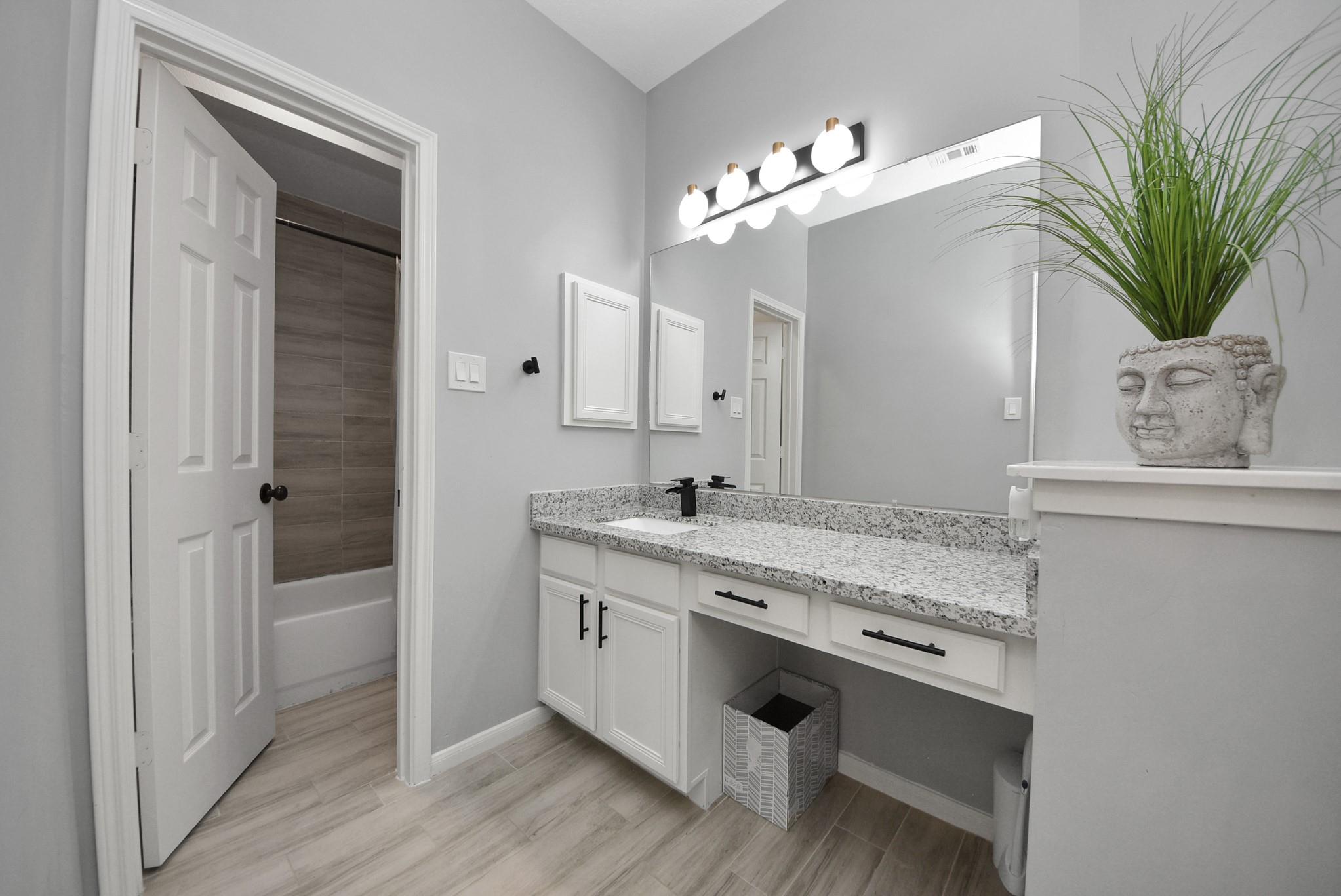 6923 Crystal Point Drive Property Photo 24