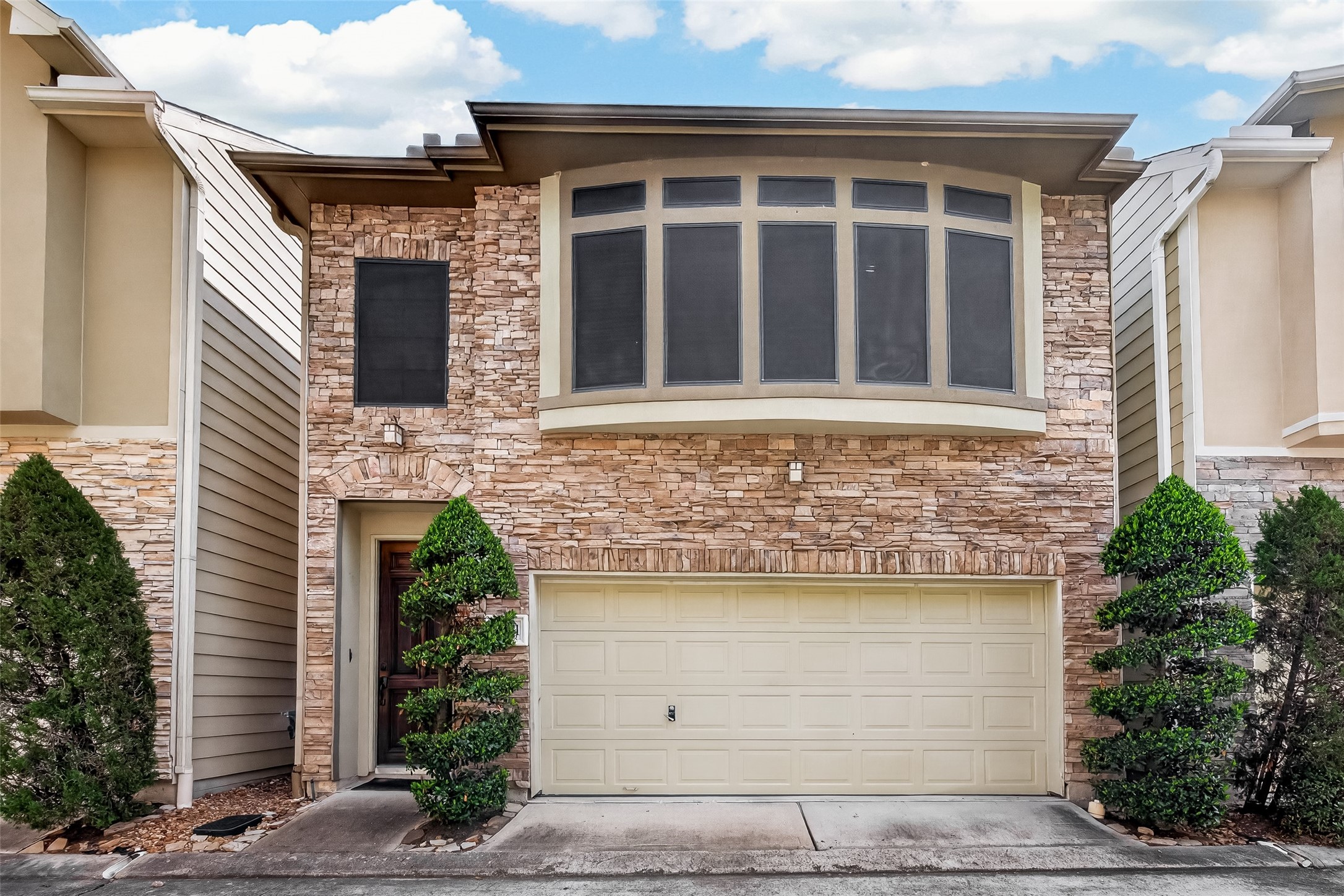 1341 Studer Street Property Photo 1
