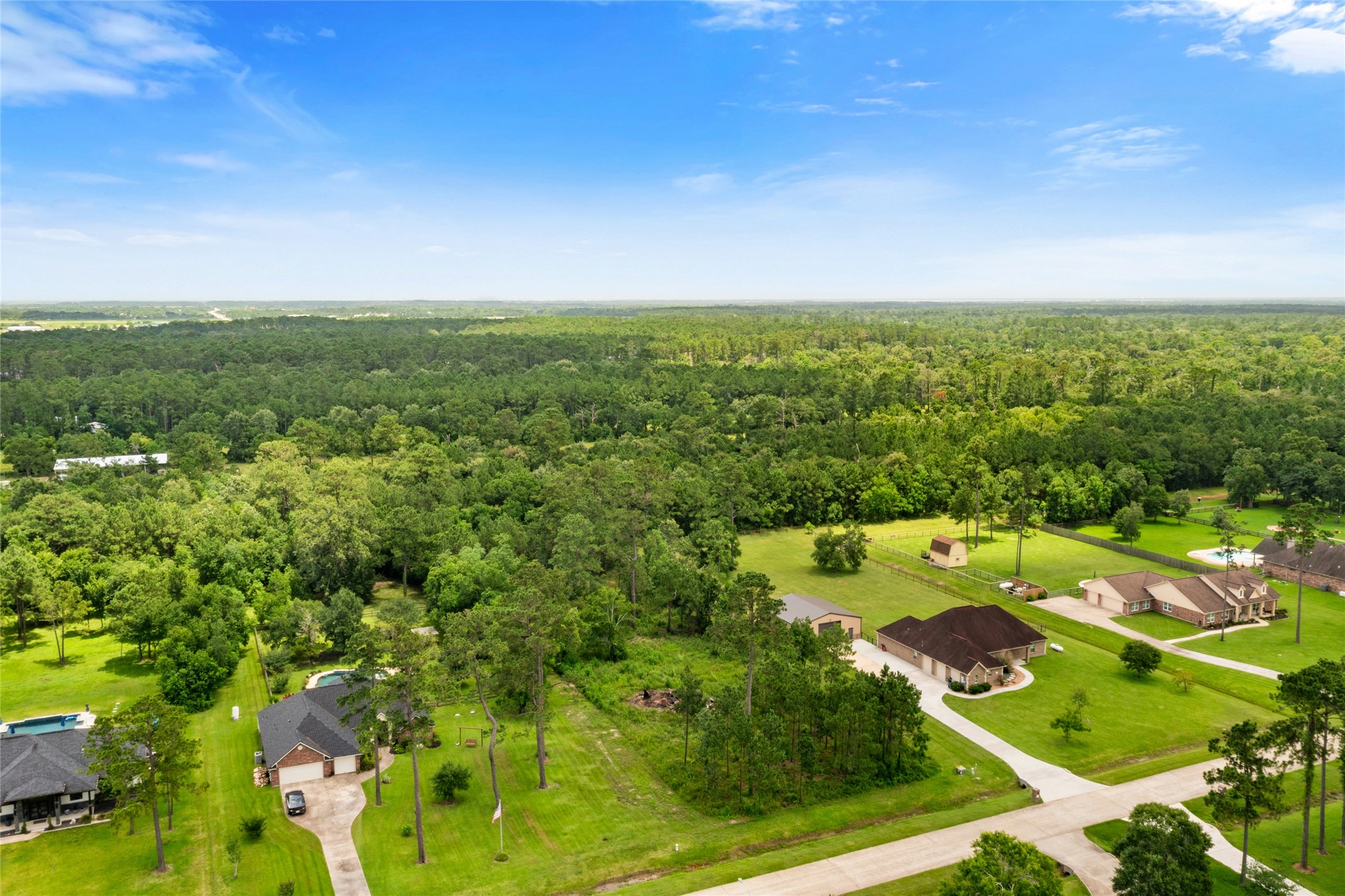 7203 Bayou Timbers Drive Property Photo 3