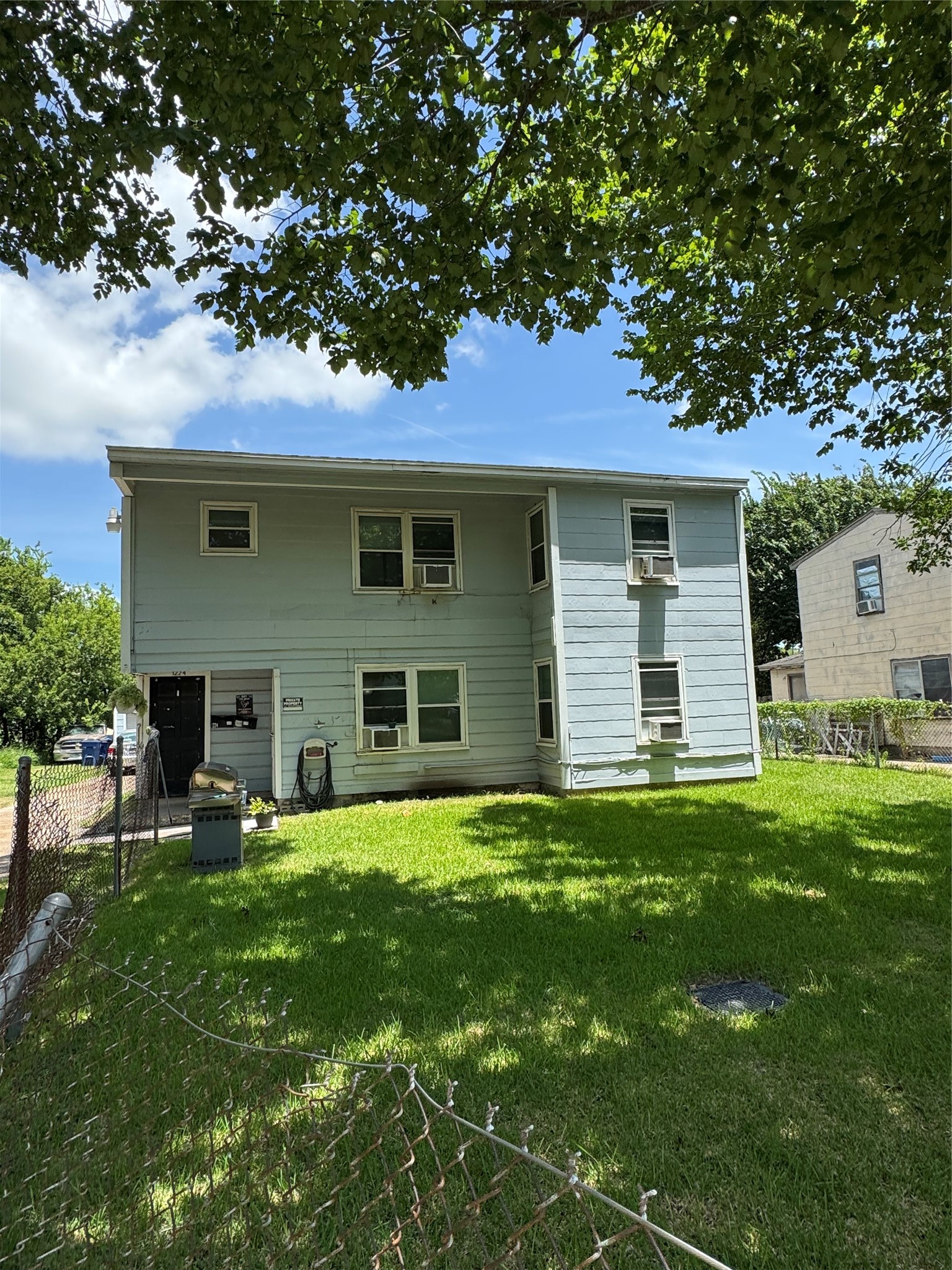 1222 4th Ave N Property Photo 2