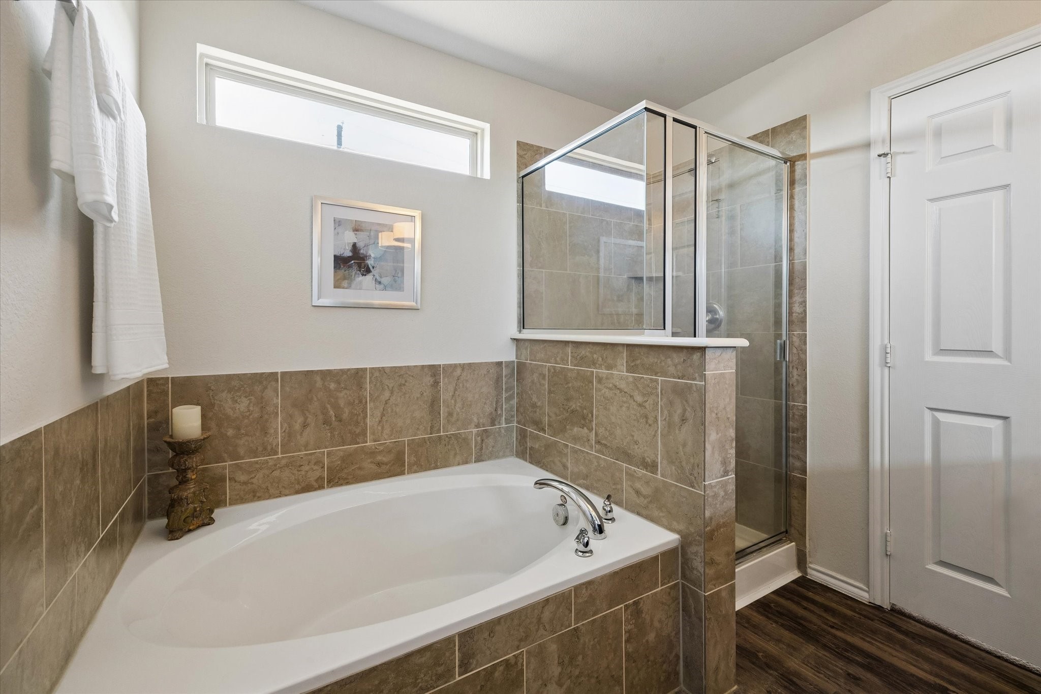 15907 Smithland Drive Property Photo 10
