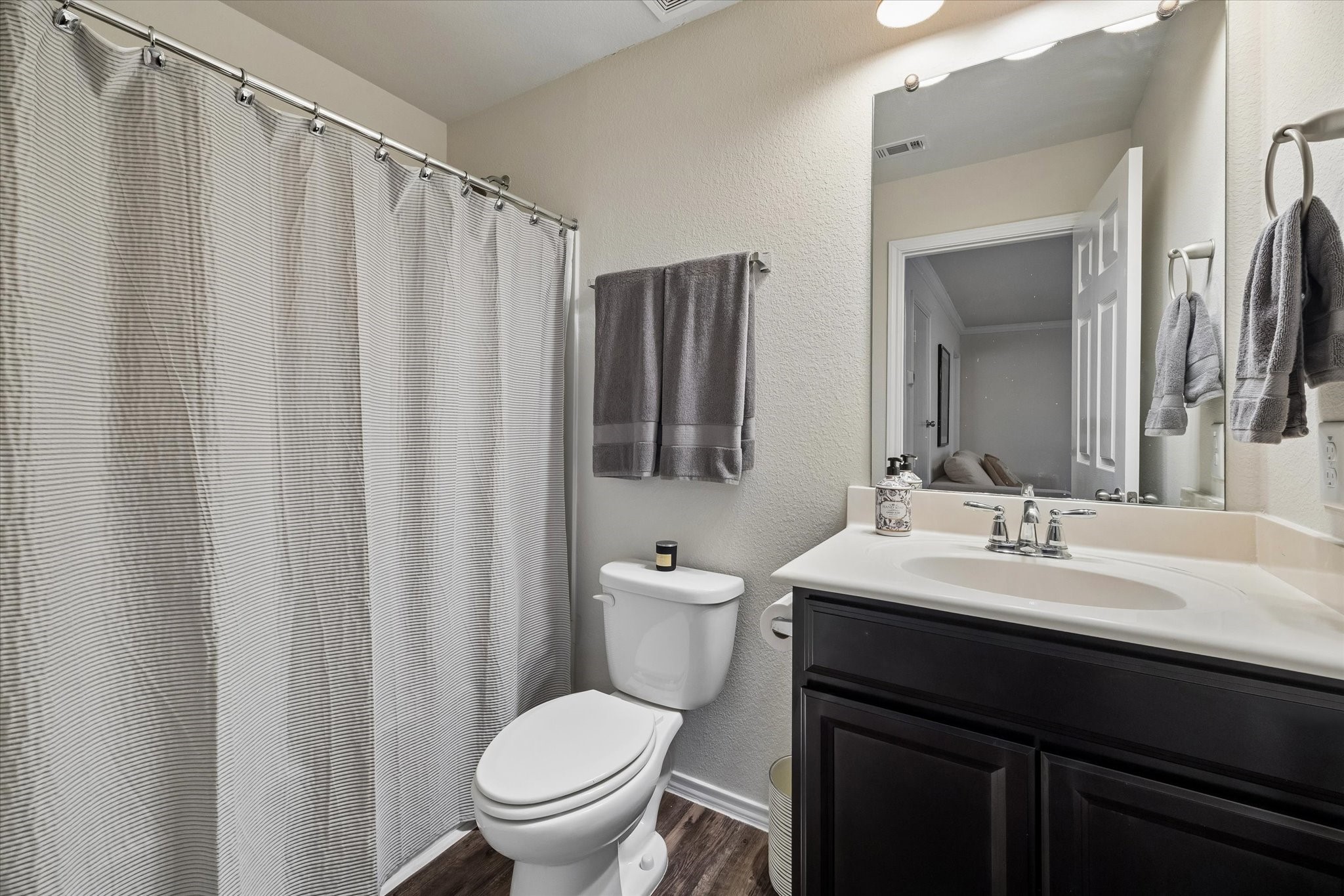 15907 Smithland Drive Property Photo 16