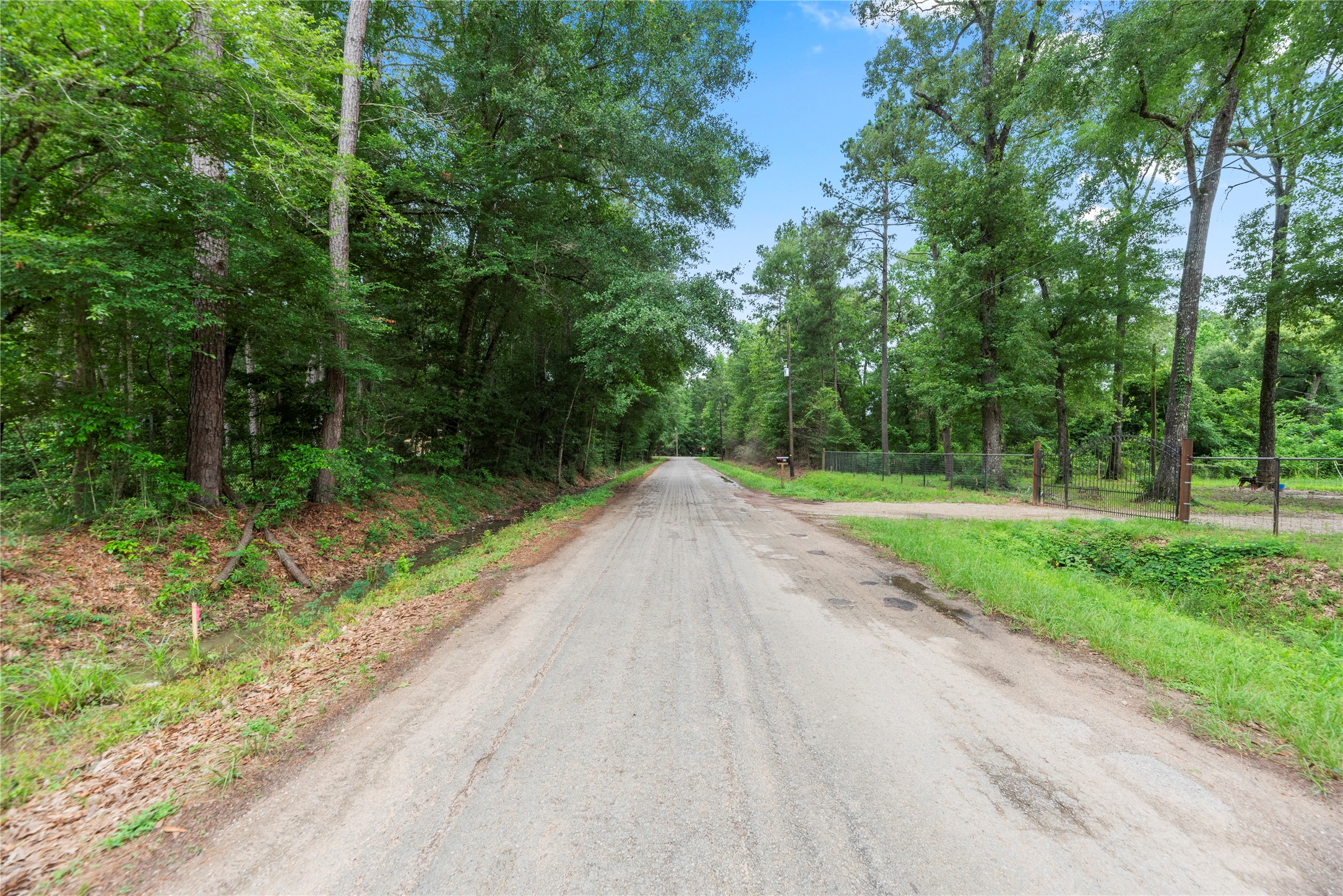 8 Cr 3564 Property Photo 9