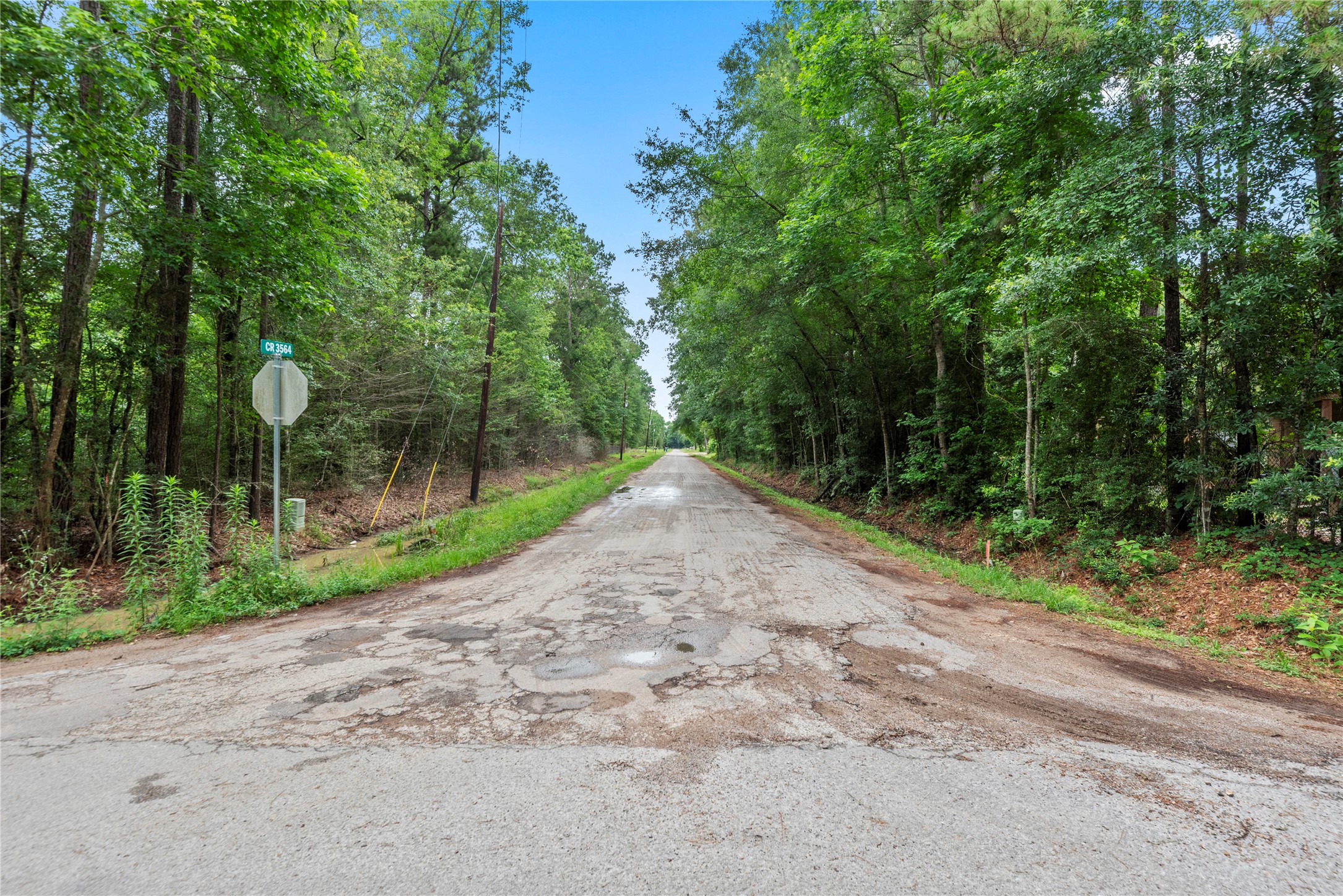 8 Cr 3564 Property Photo 10