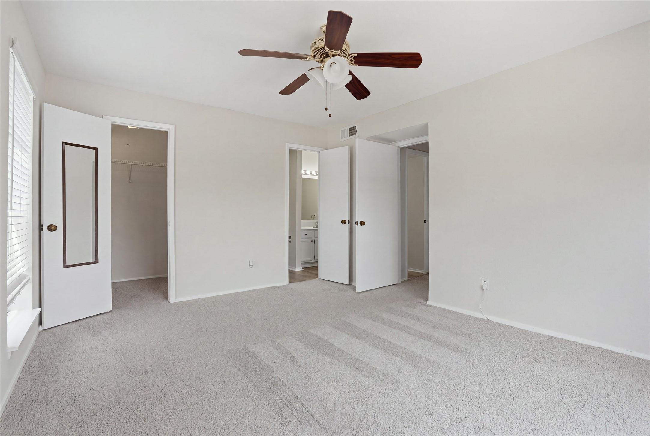 2025 Augusta Drive 804 Property Photo 15