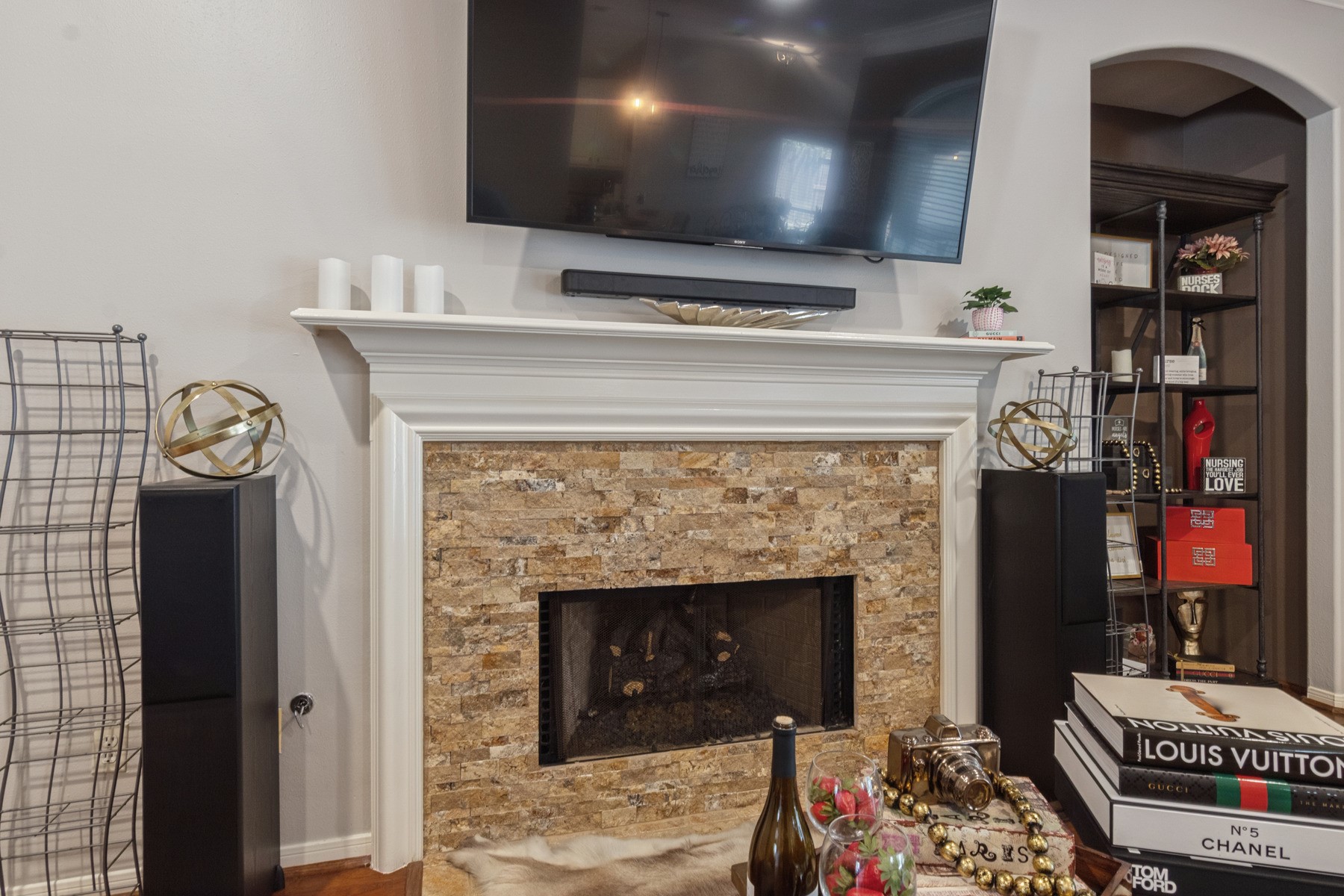 11515 Brown Trail Property Photo 10
