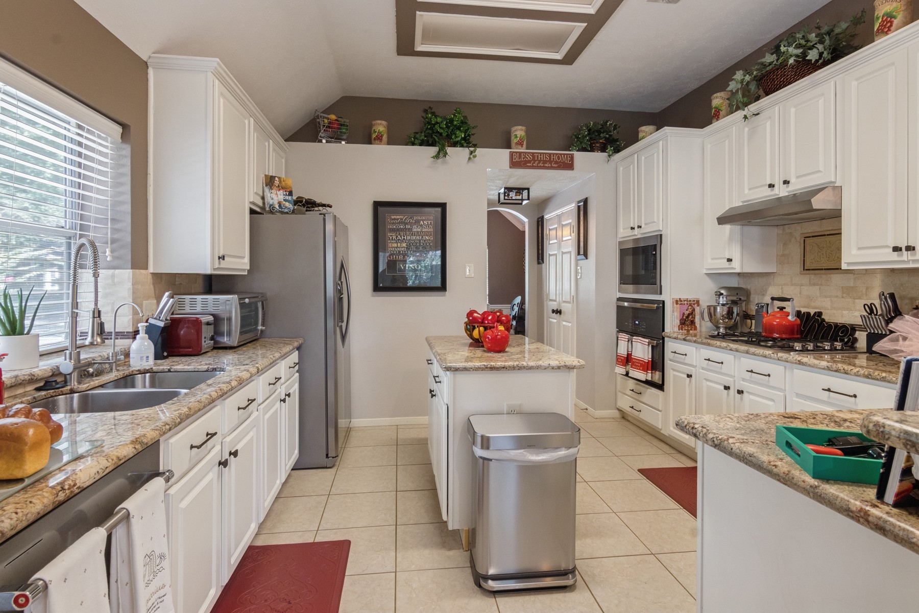 11515 Brown Trail Property Photo 15