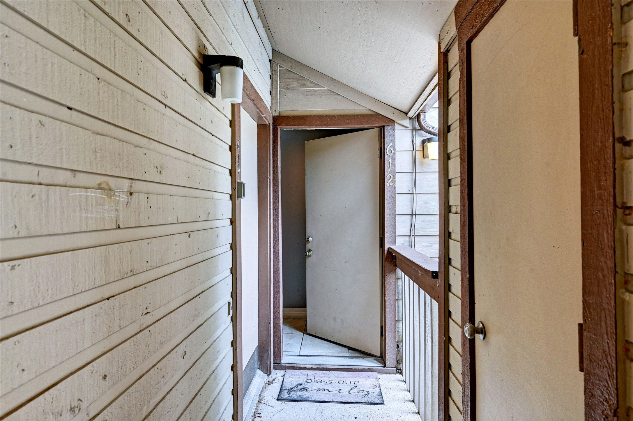 12900 Walden Road 6 Property Photo 5