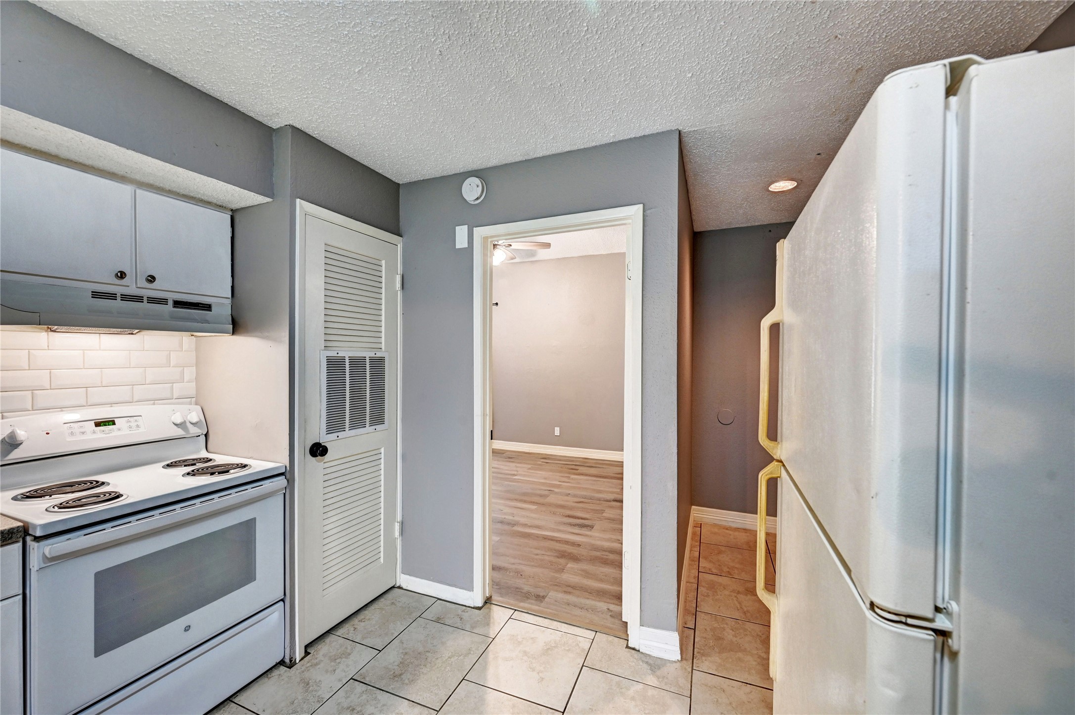 12900 Walden Road 6 Property Photo 10