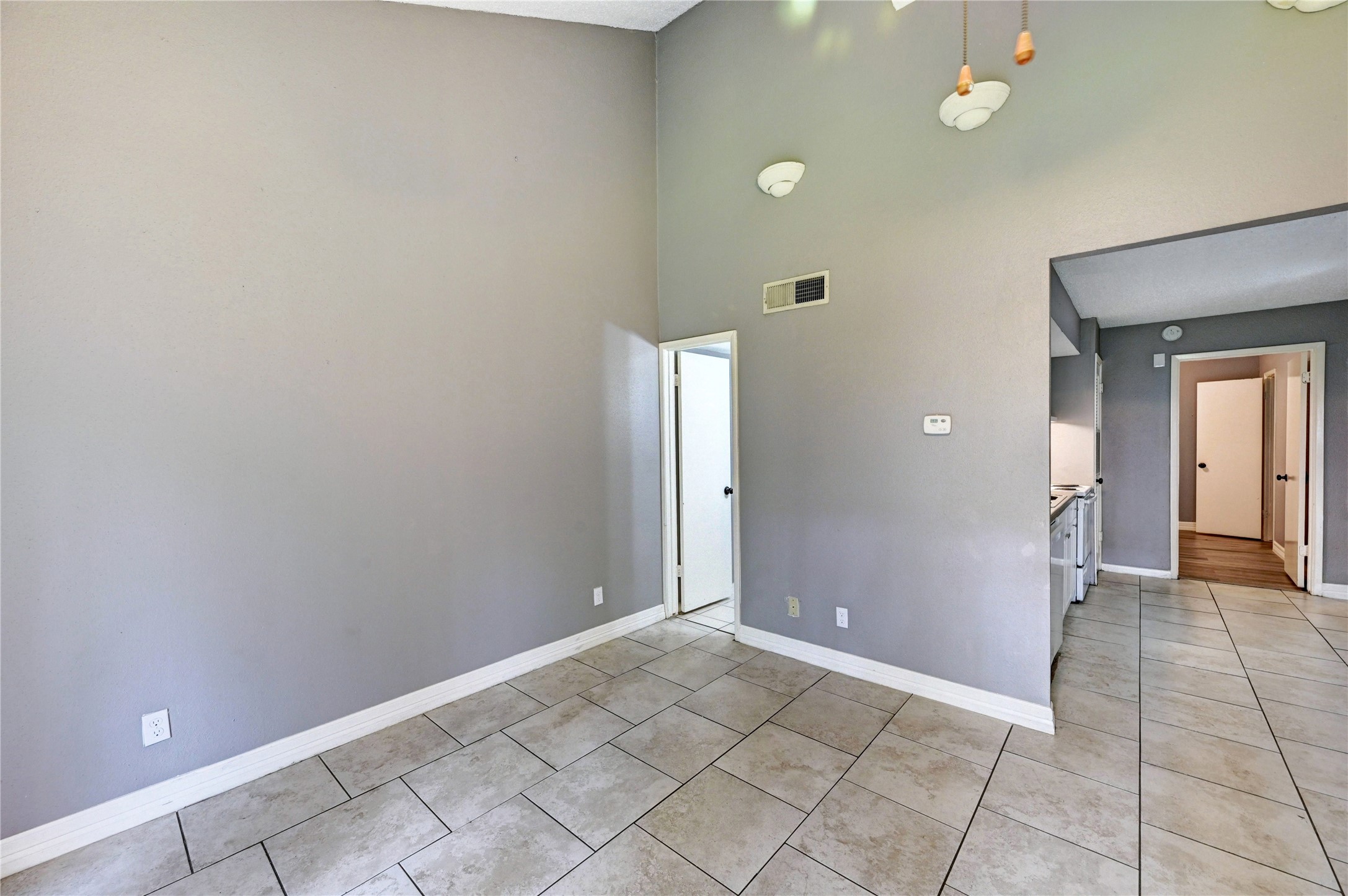 12900 Walden Road 6 Property Photo 21