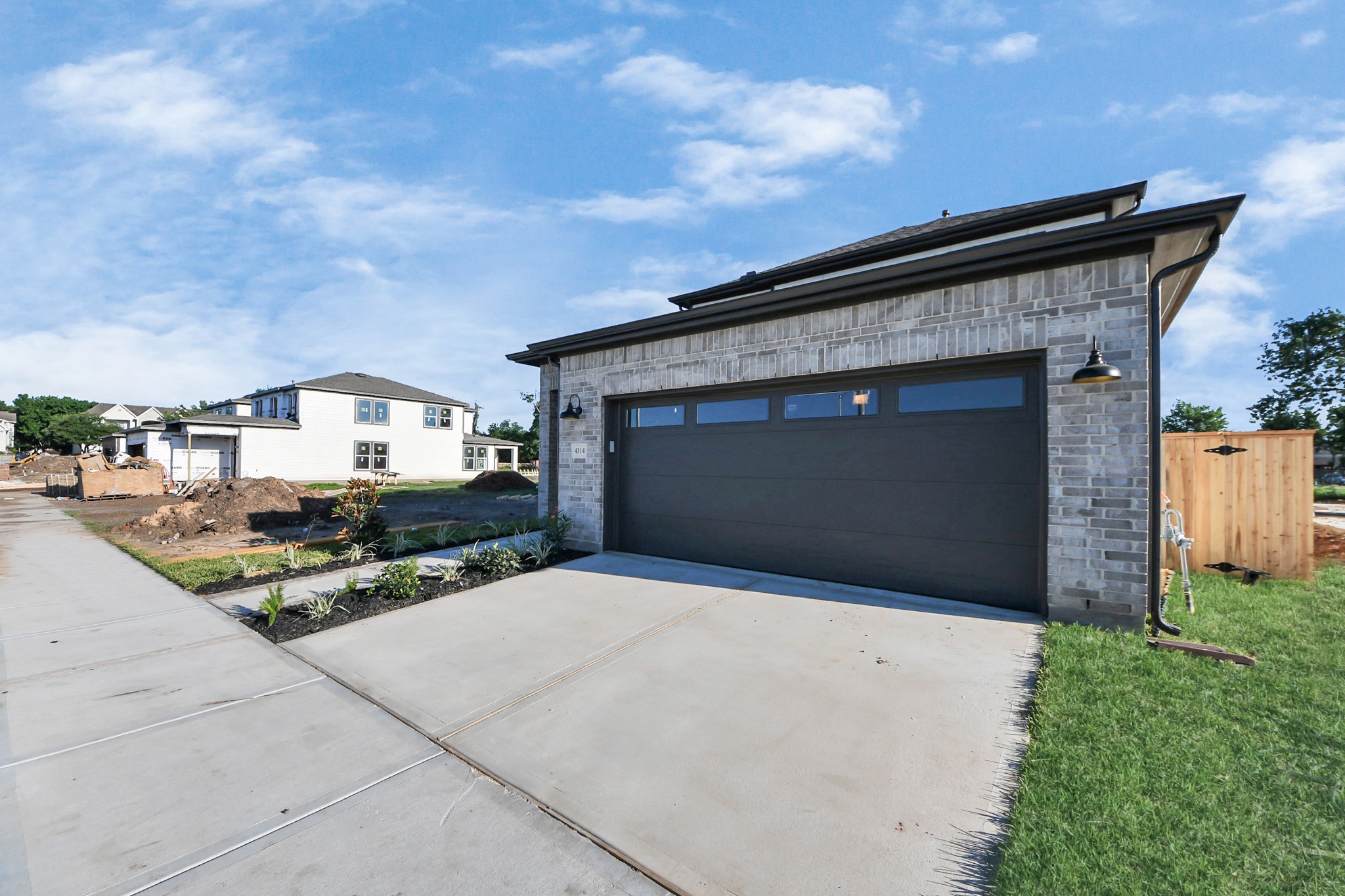 4324 Avron Drive Property Photo 4