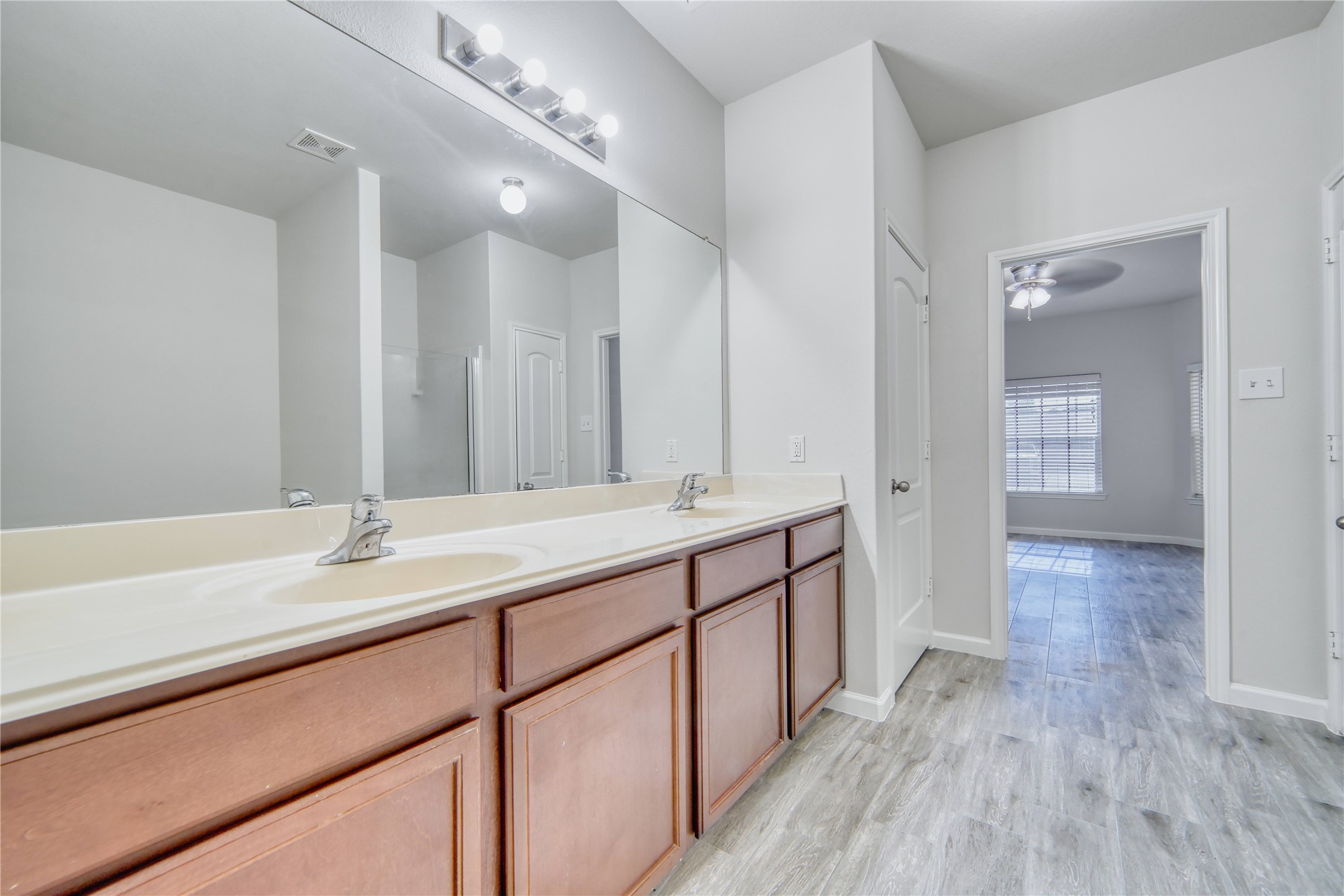 6934 Orchid Street Property Photo 7