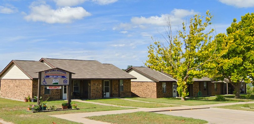 1304 Vicky Property Photo 2