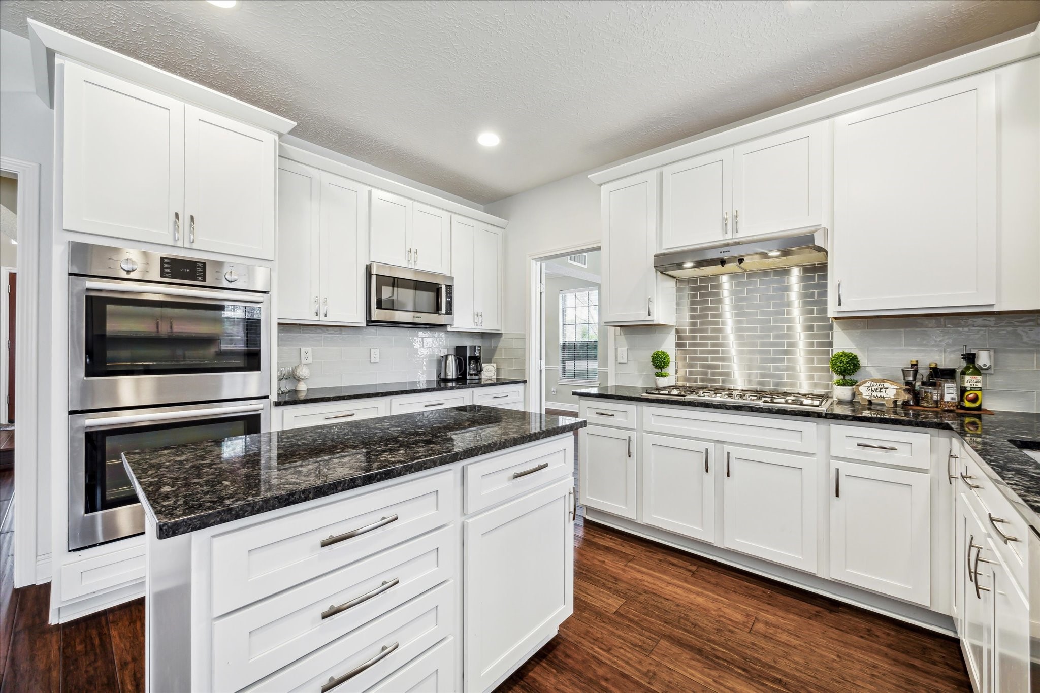 207 Laurelfield Drive Property Photo 10