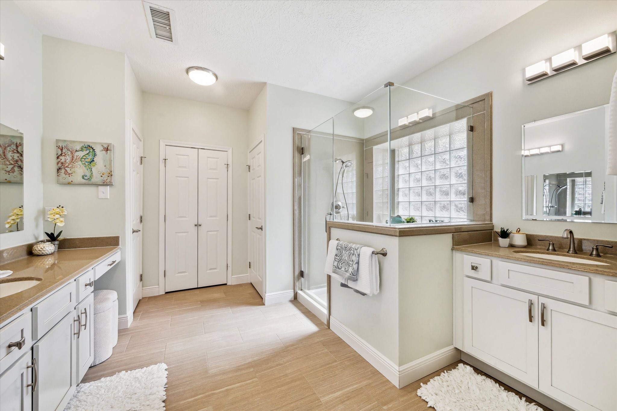 207 Laurelfield Drive Property Photo 17