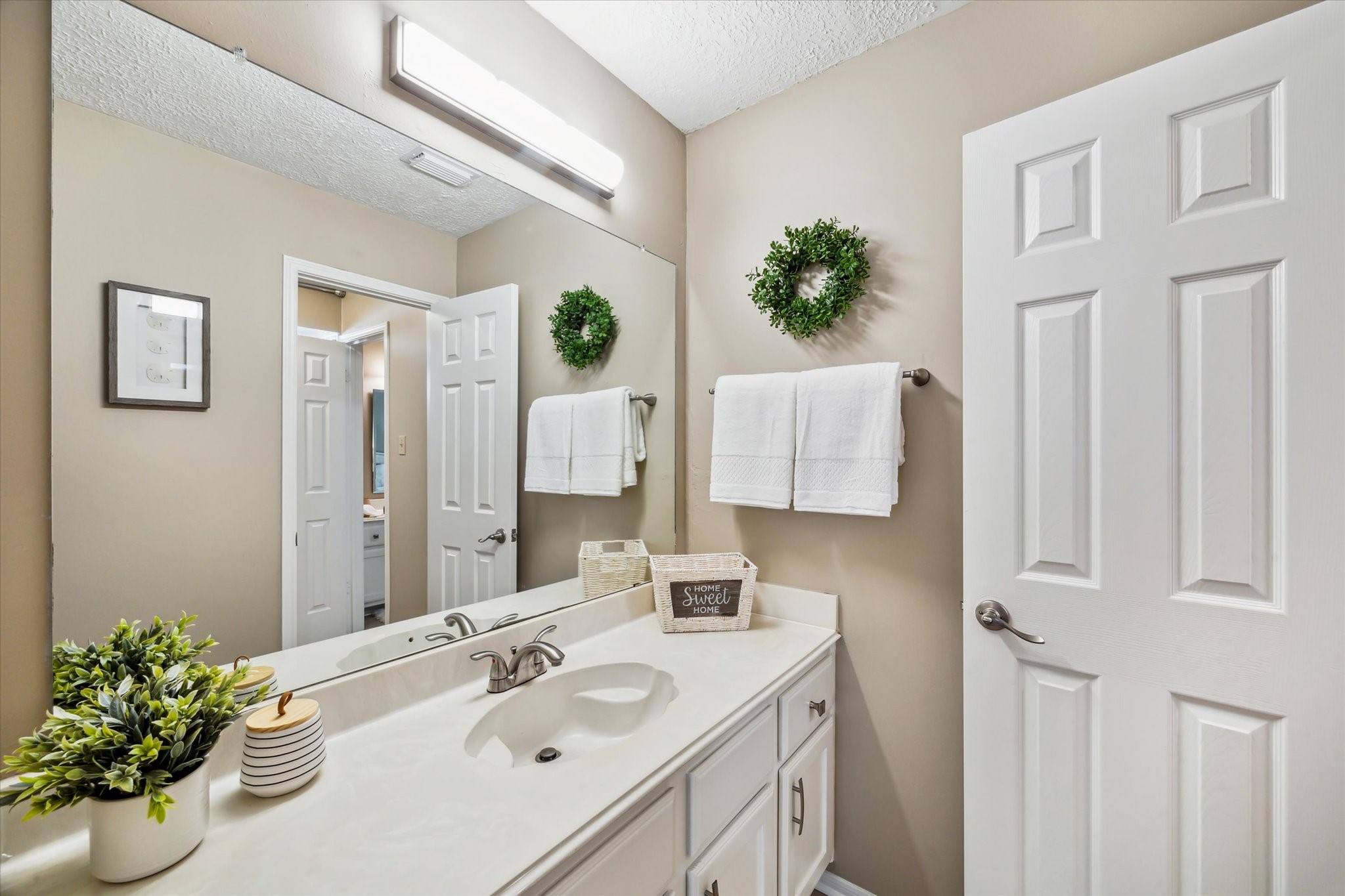 207 Laurelfield Drive Property Photo 28
