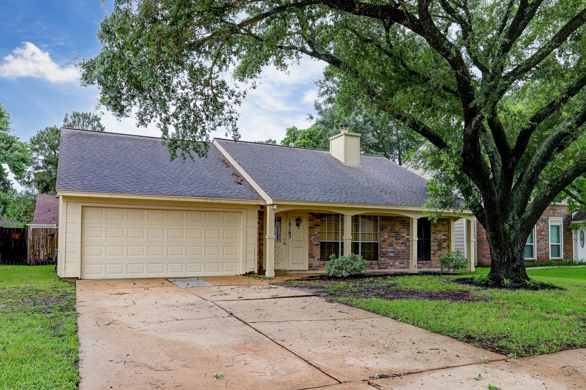 18163 Brooknoll Drive Property Photo 1