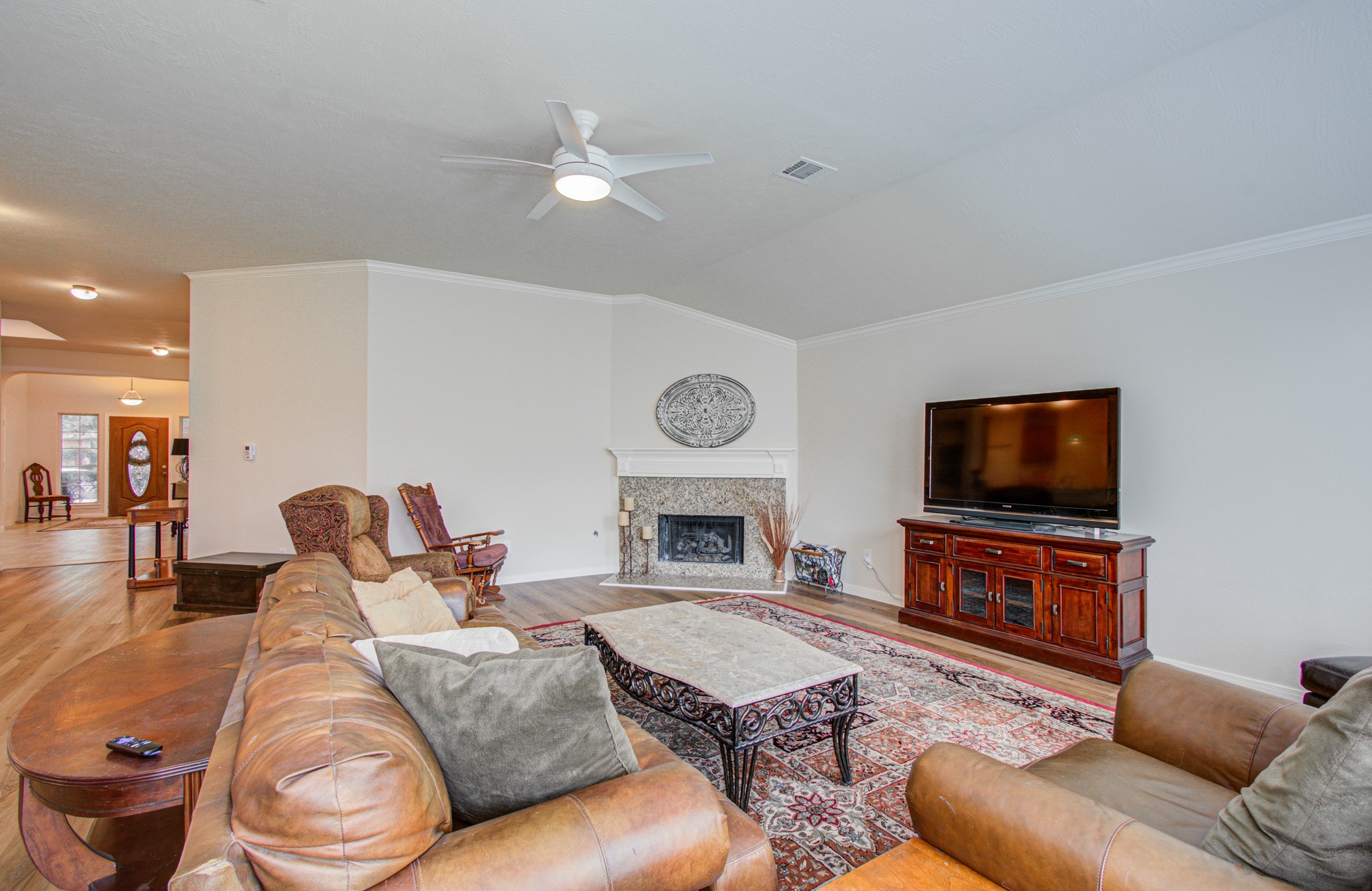 17611 Emerald Garden Lane Property Photo 9
