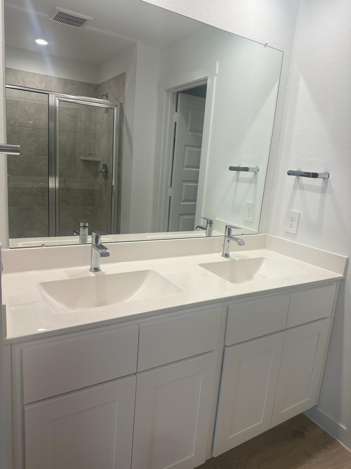 4939 Oakwood Drive Property Photo 13