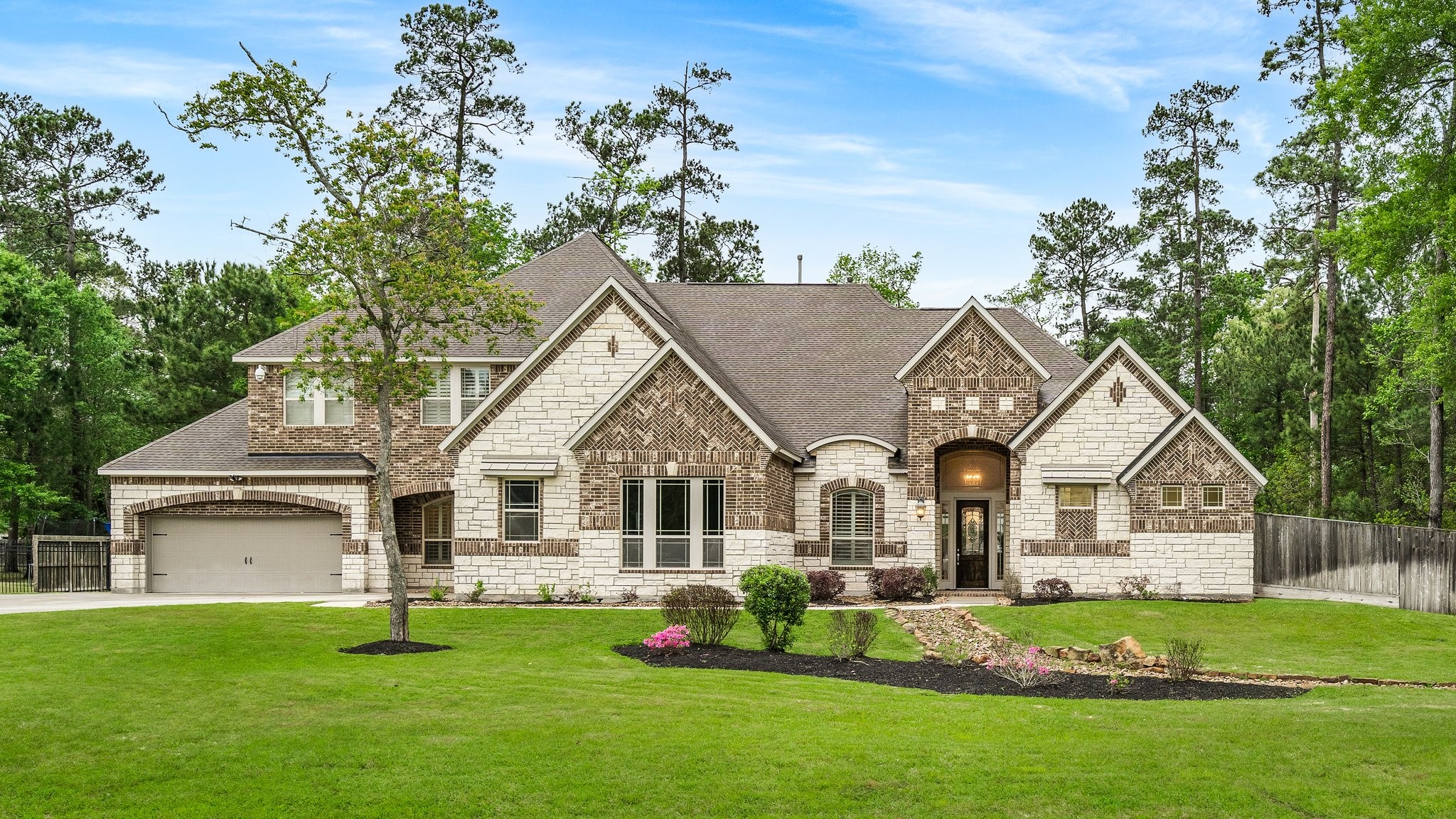 27411 Hazy Landing Court Property Photo 3