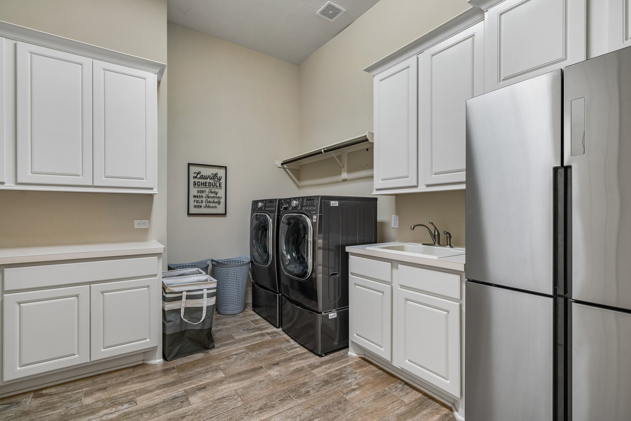 27411 Hazy Landing Court Property Photo 43