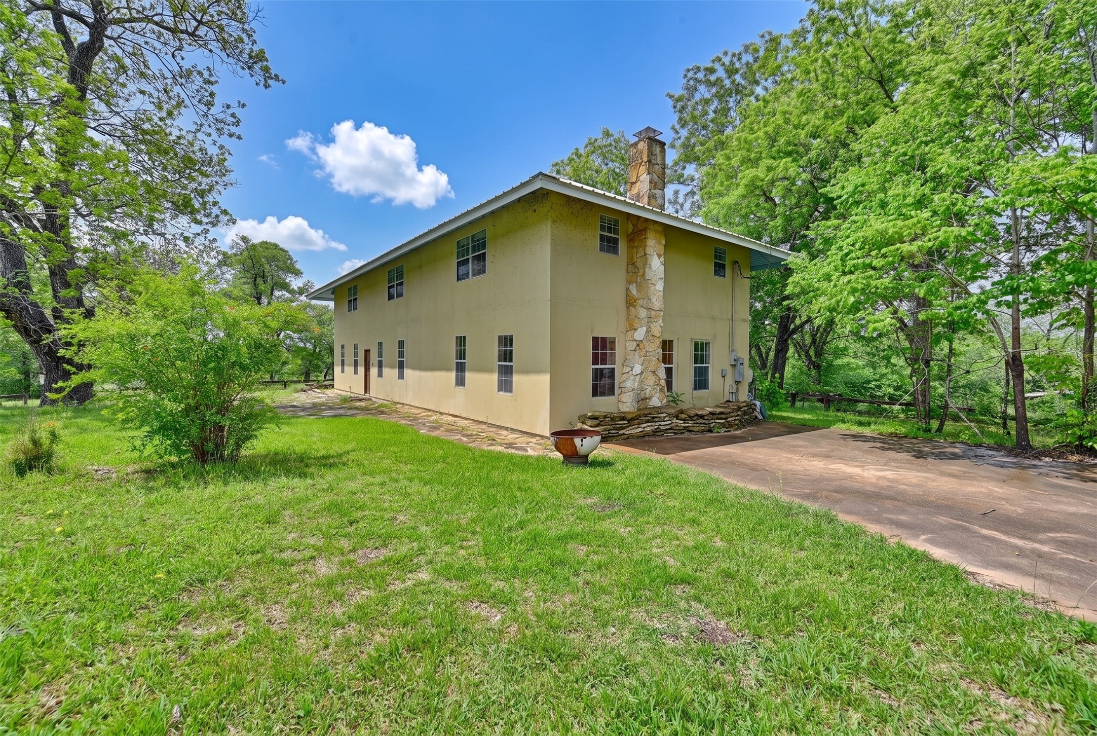144 Century Lane Property Photo 1