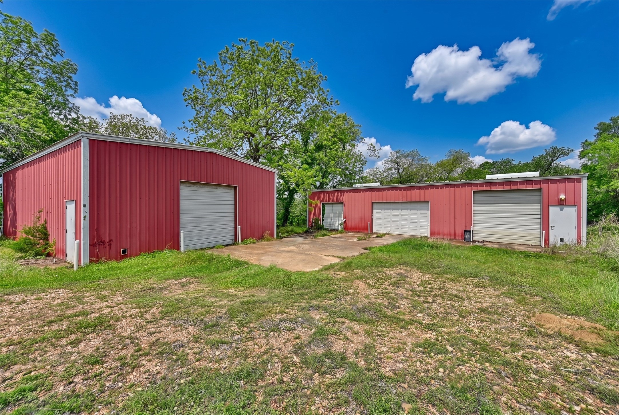 144 Century Lane Property Photo 3