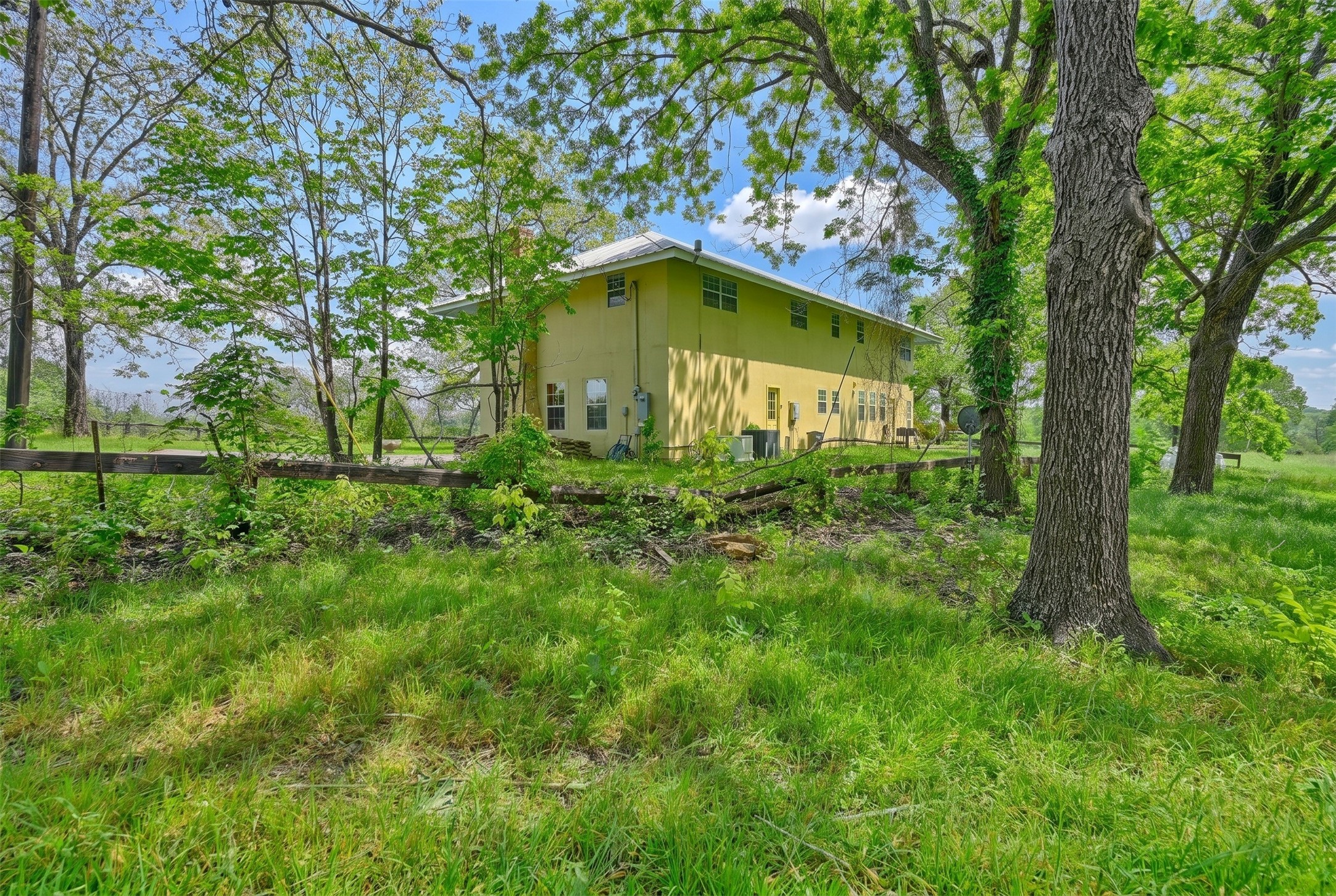 144 Century Lane Property Photo 19