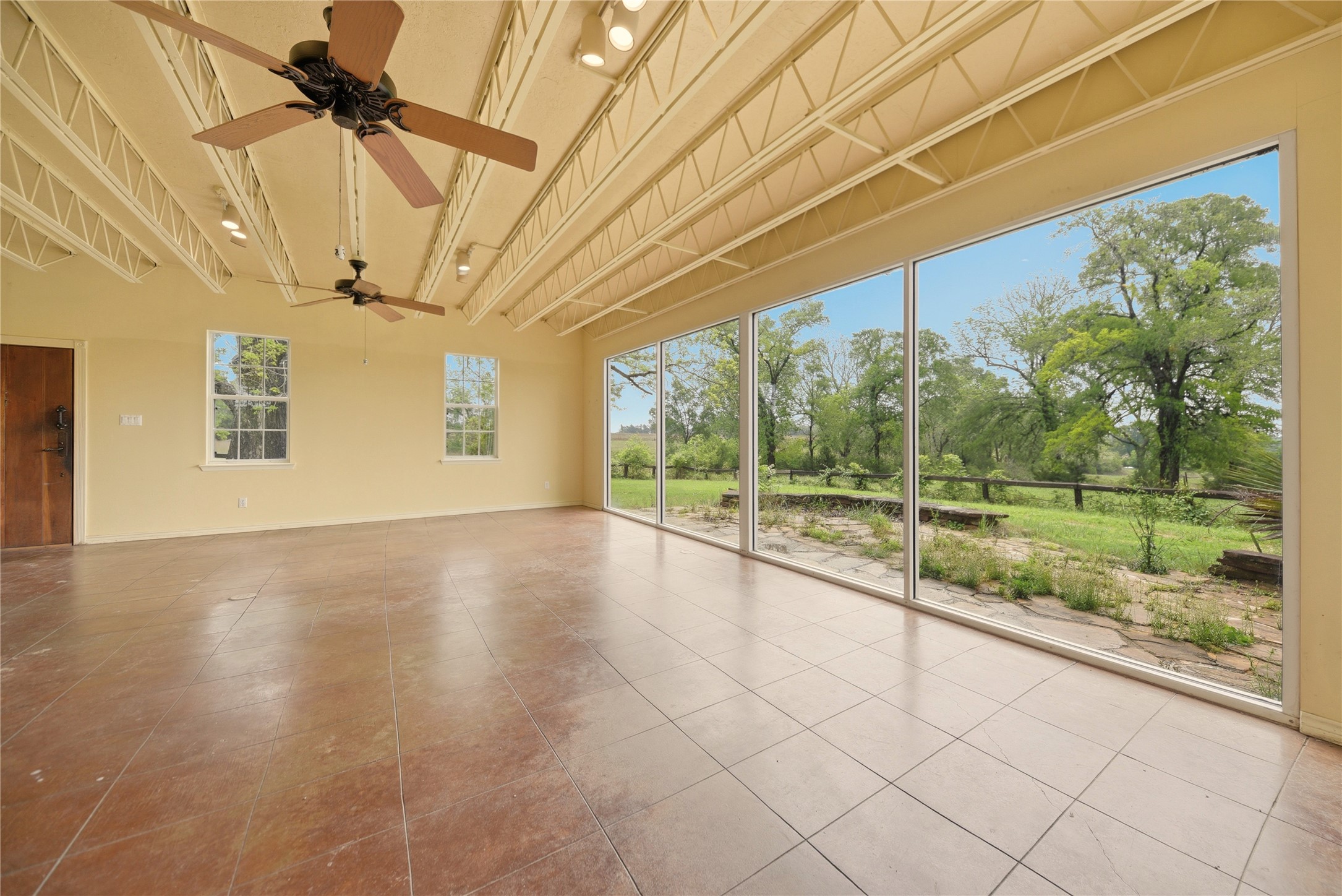 144 Century Lane Property Photo 27
