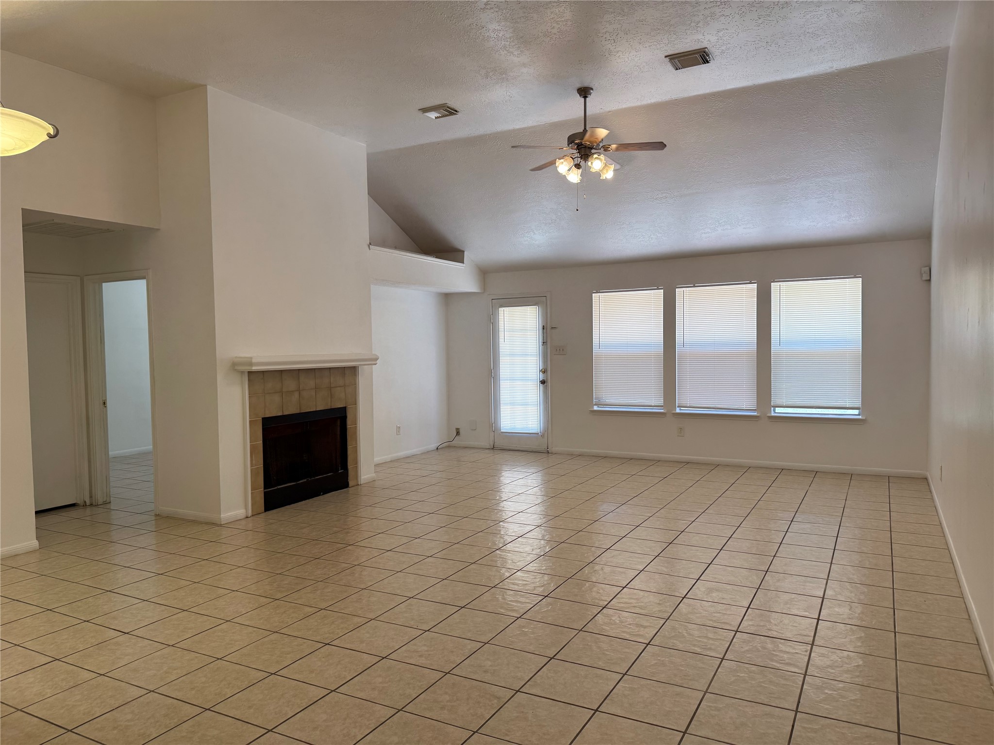 9035 Waving Fields Drive Property Photo 7
