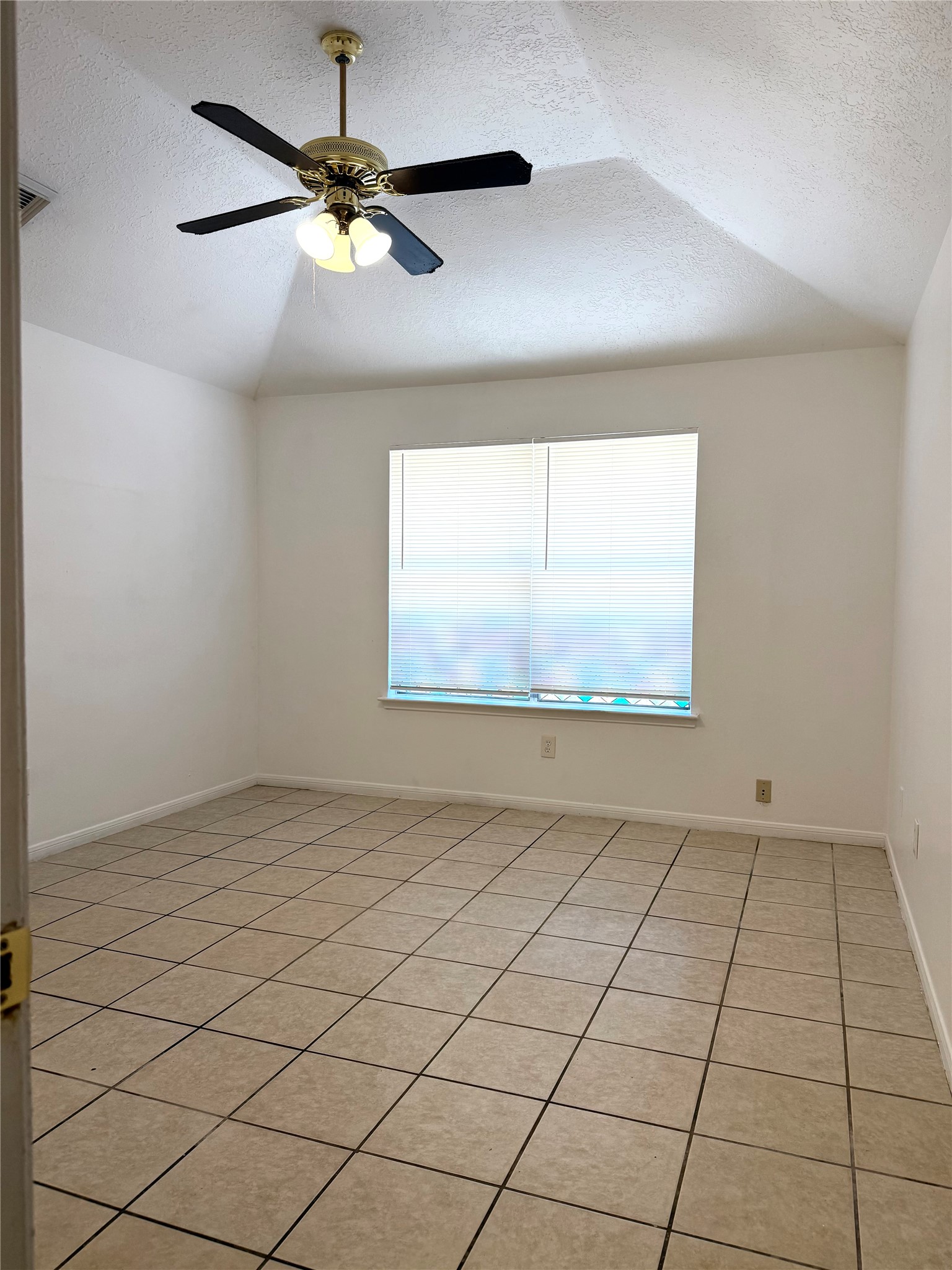 9035 Waving Fields Drive Property Photo 10