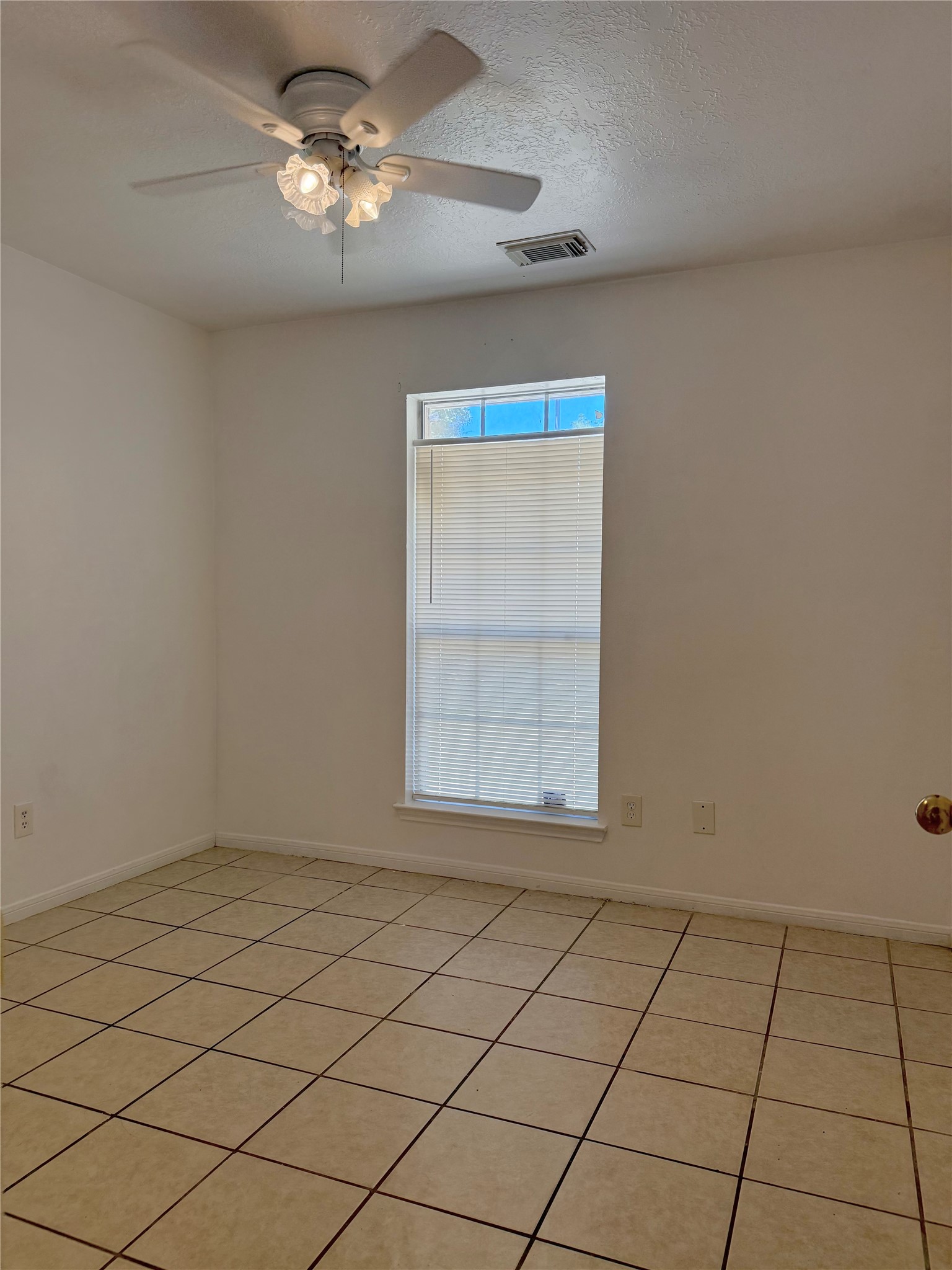 9035 Waving Fields Drive Property Photo 16
