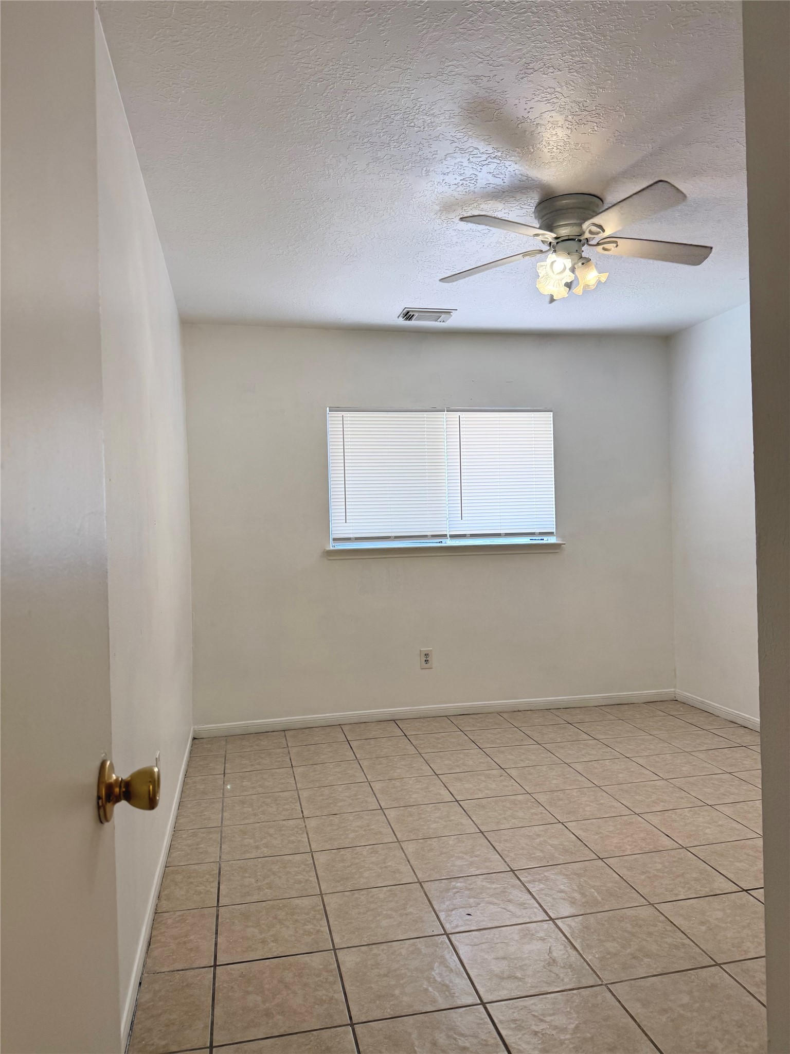 9035 Waving Fields Drive Property Photo 18