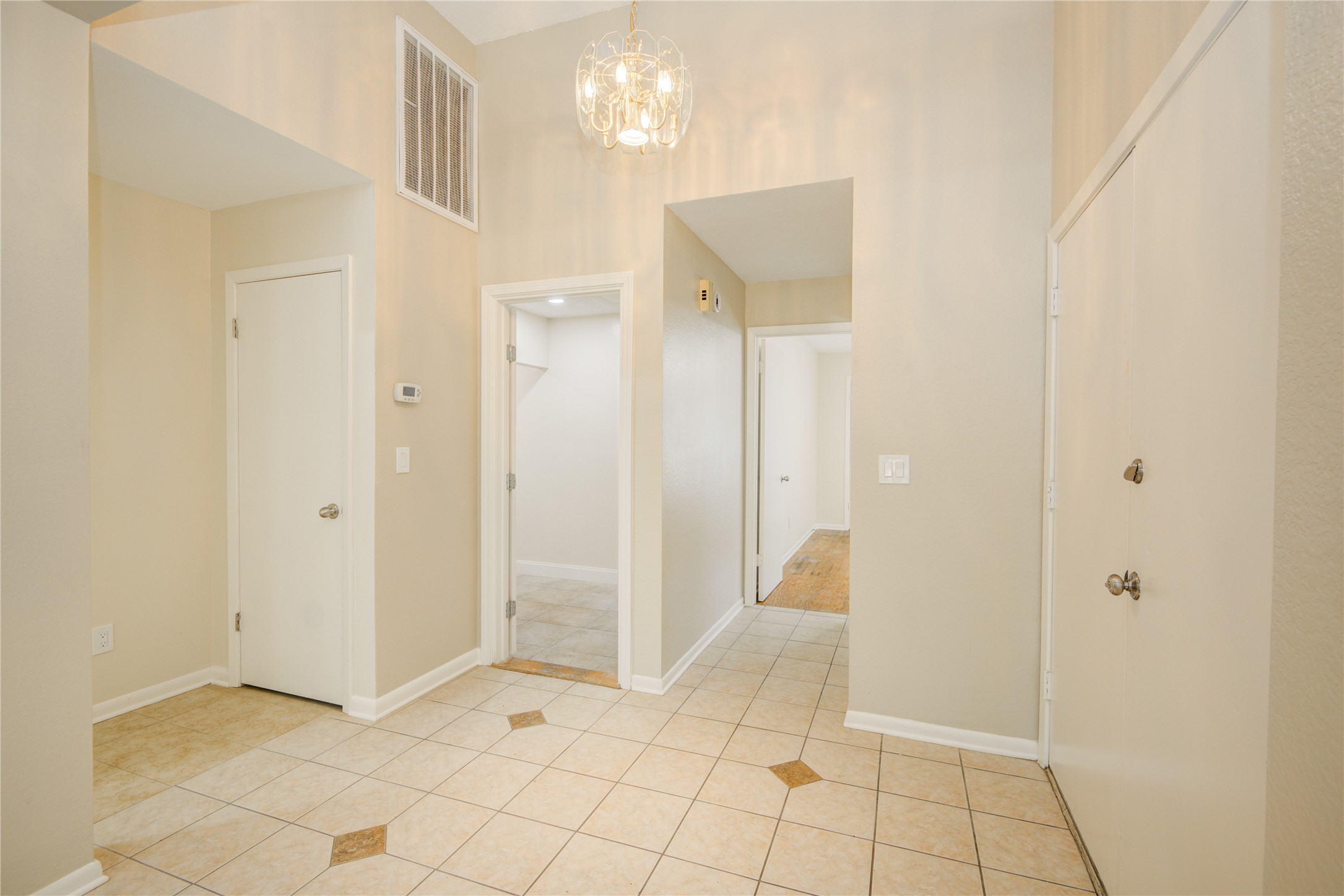 5006 Westfield Village Drive Property Photo 4