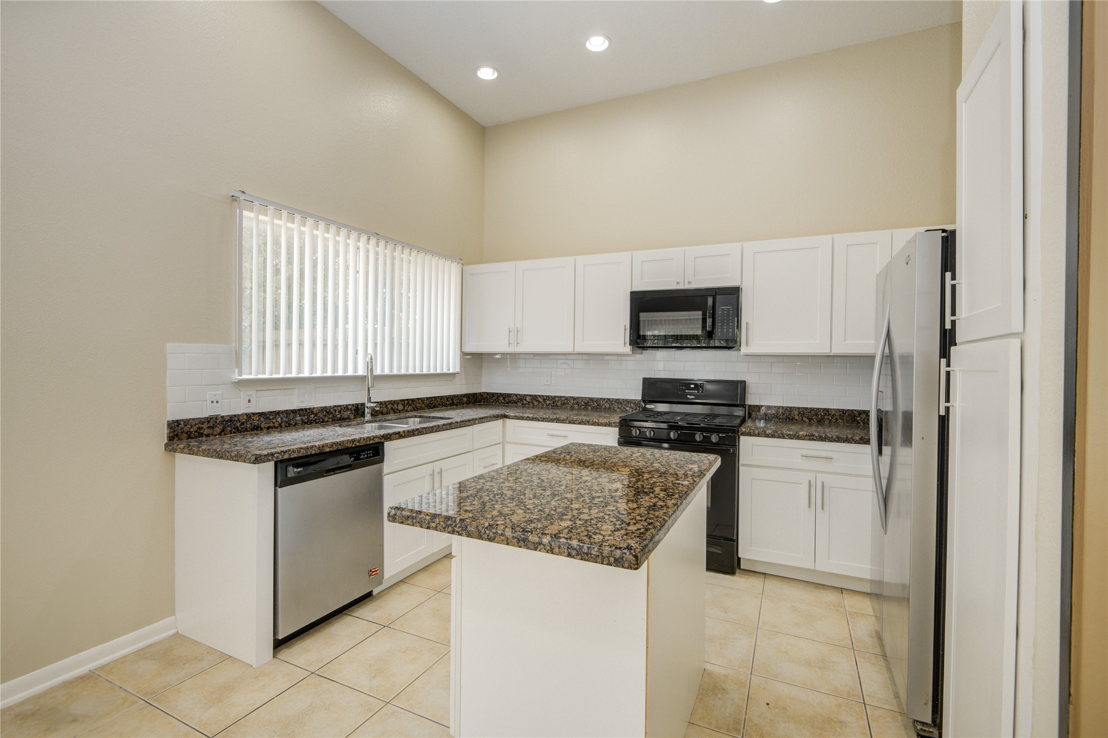 5006 Westfield Village Drive Property Photo 10