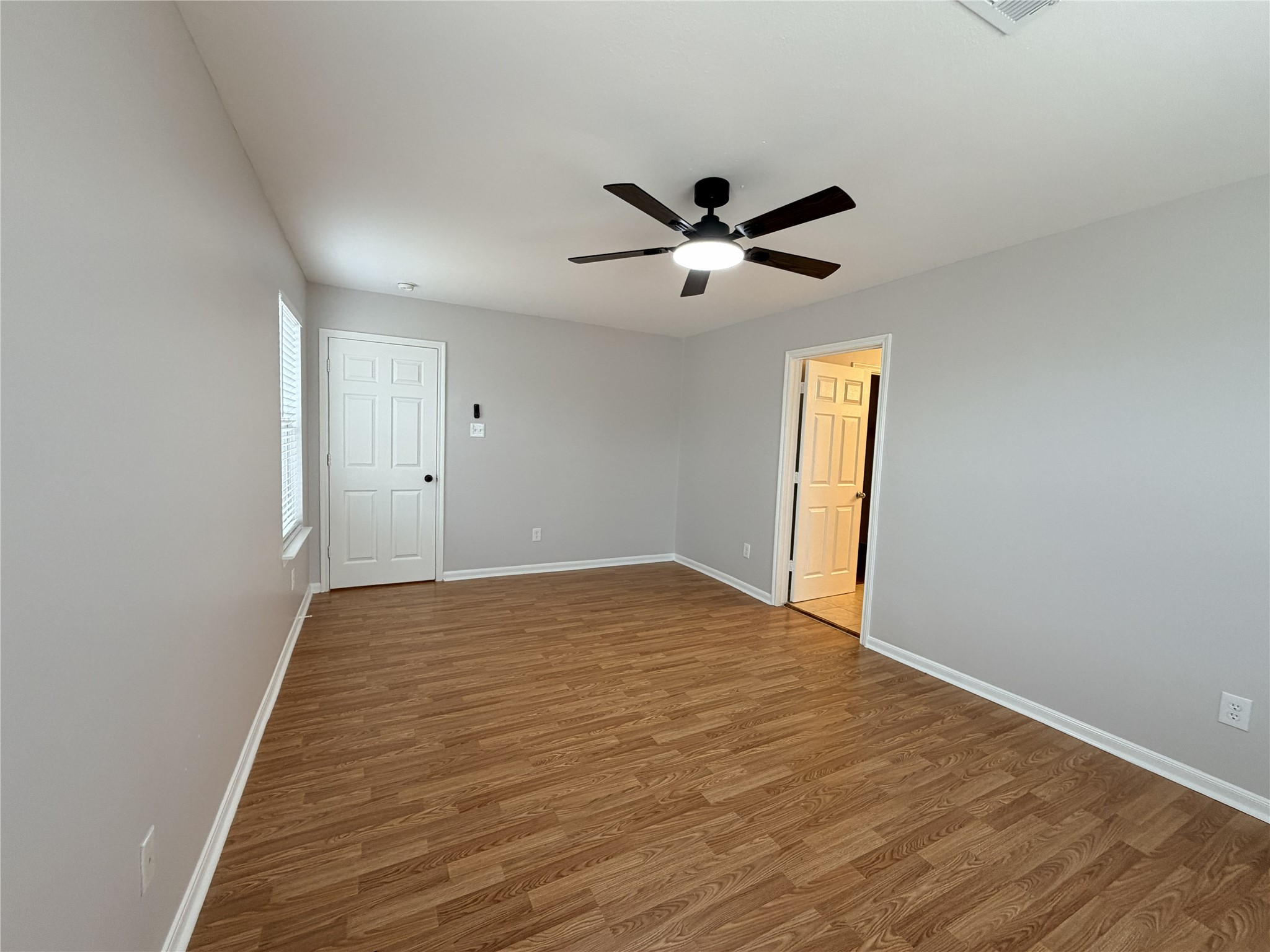 6407 Waldron Drive A Property Photo 12