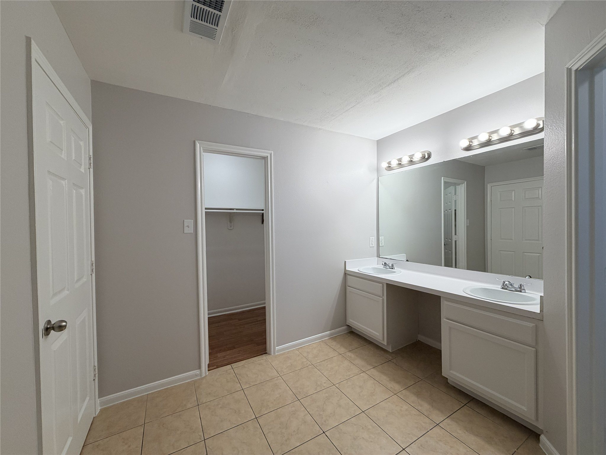 6407 Waldron Drive A Property Photo 13