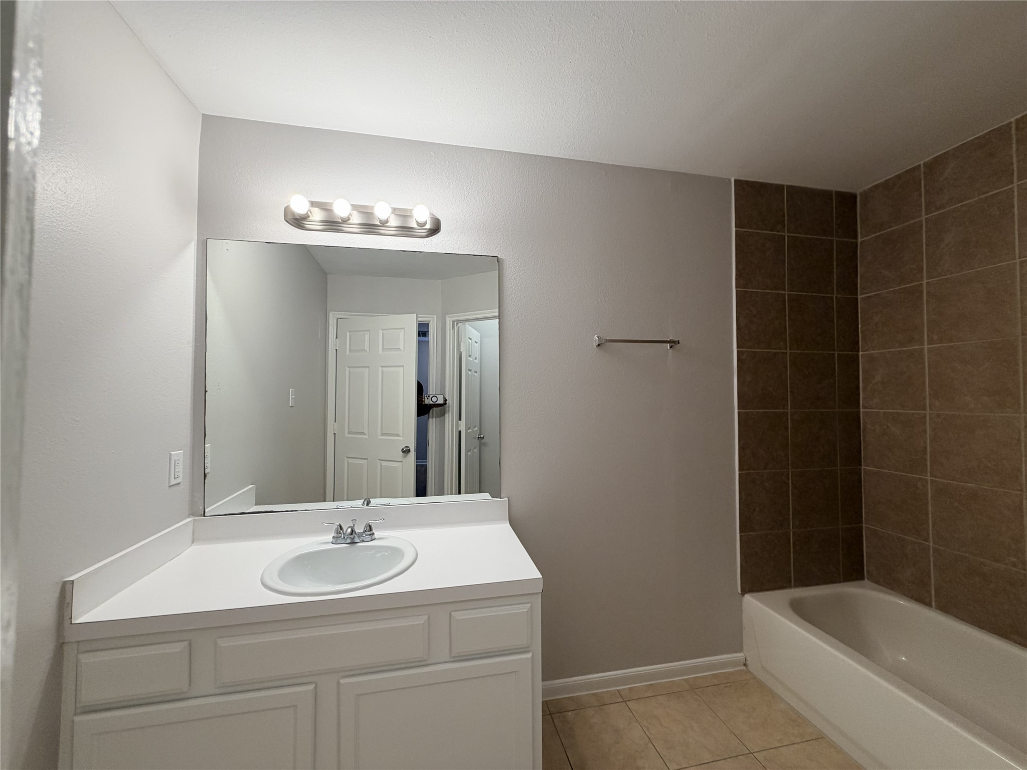 6407 Waldron Drive A Property Photo 23