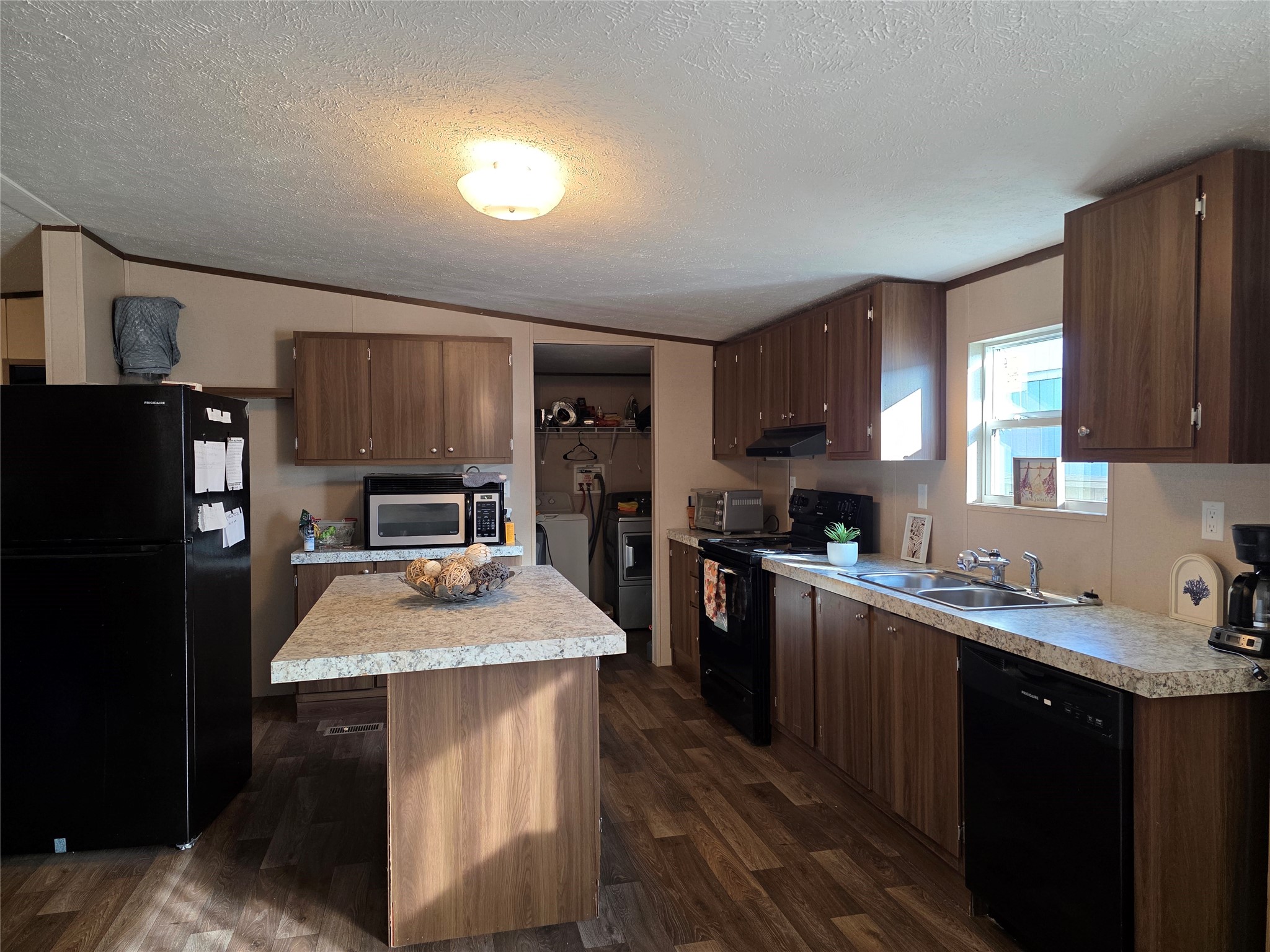 1322 Road 5263 Property Photo 2