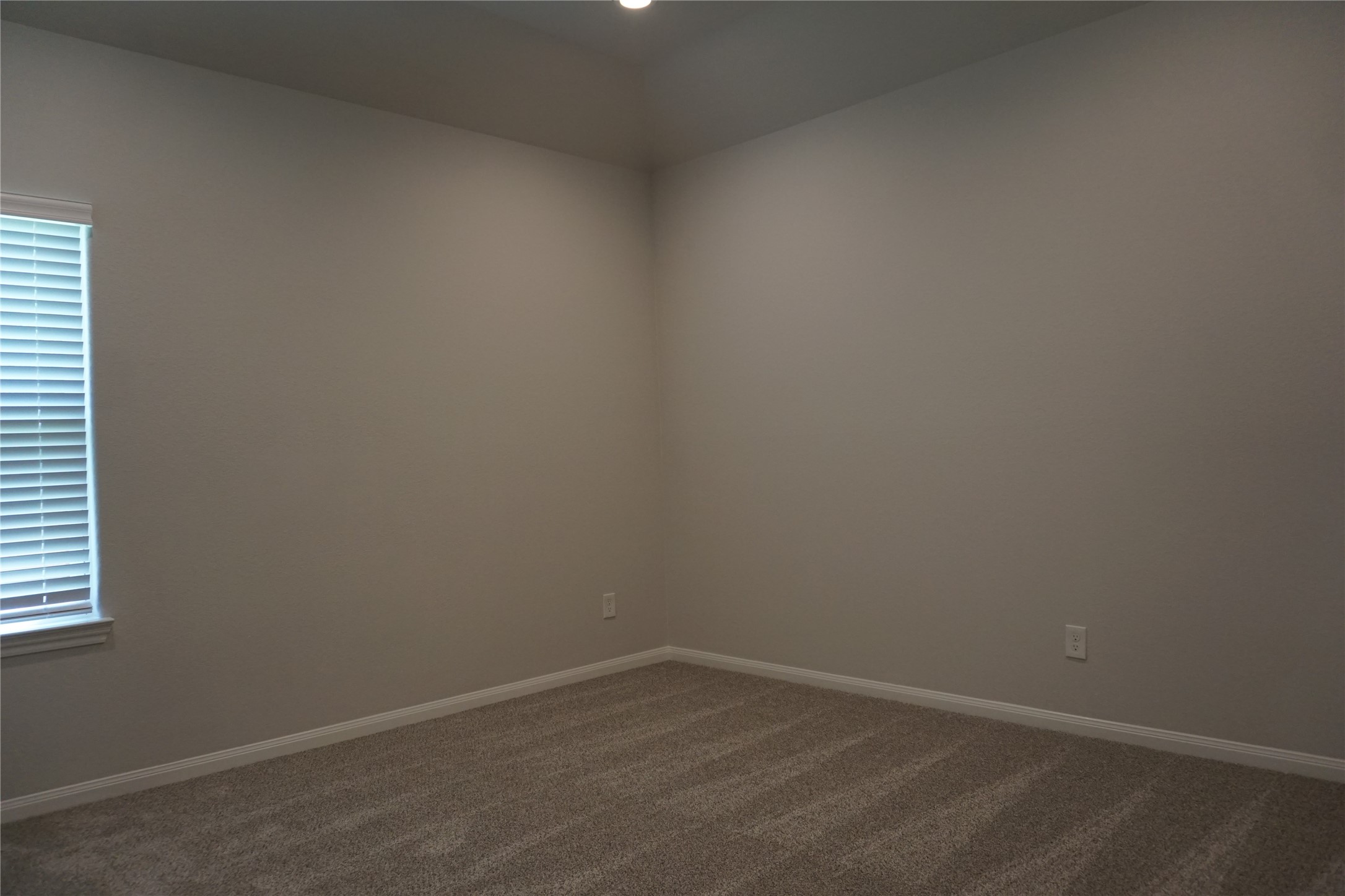 11893 East Gate Drive Property Photo 14