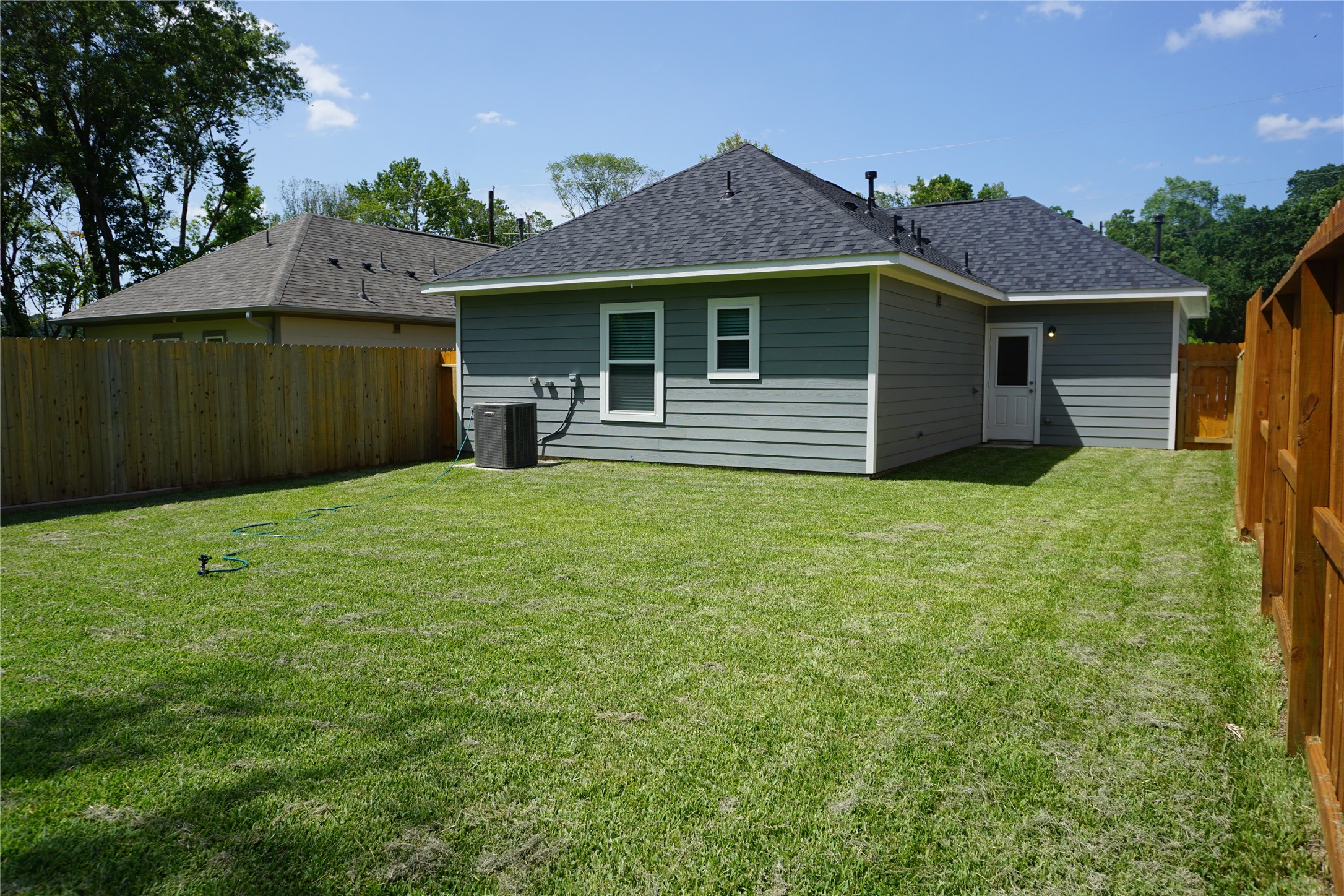 11893 East Gate Drive Property Photo 22