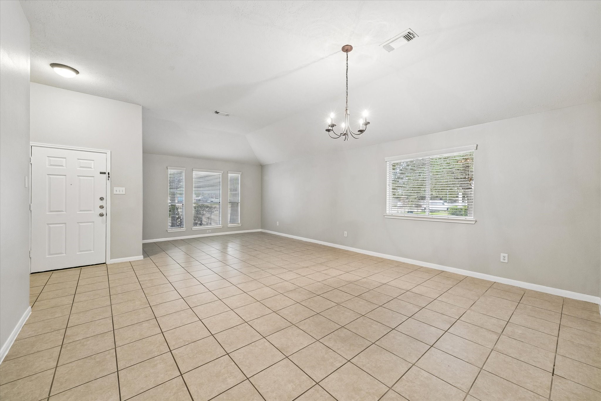 15203 Green Whisper Drive Property Photo 7