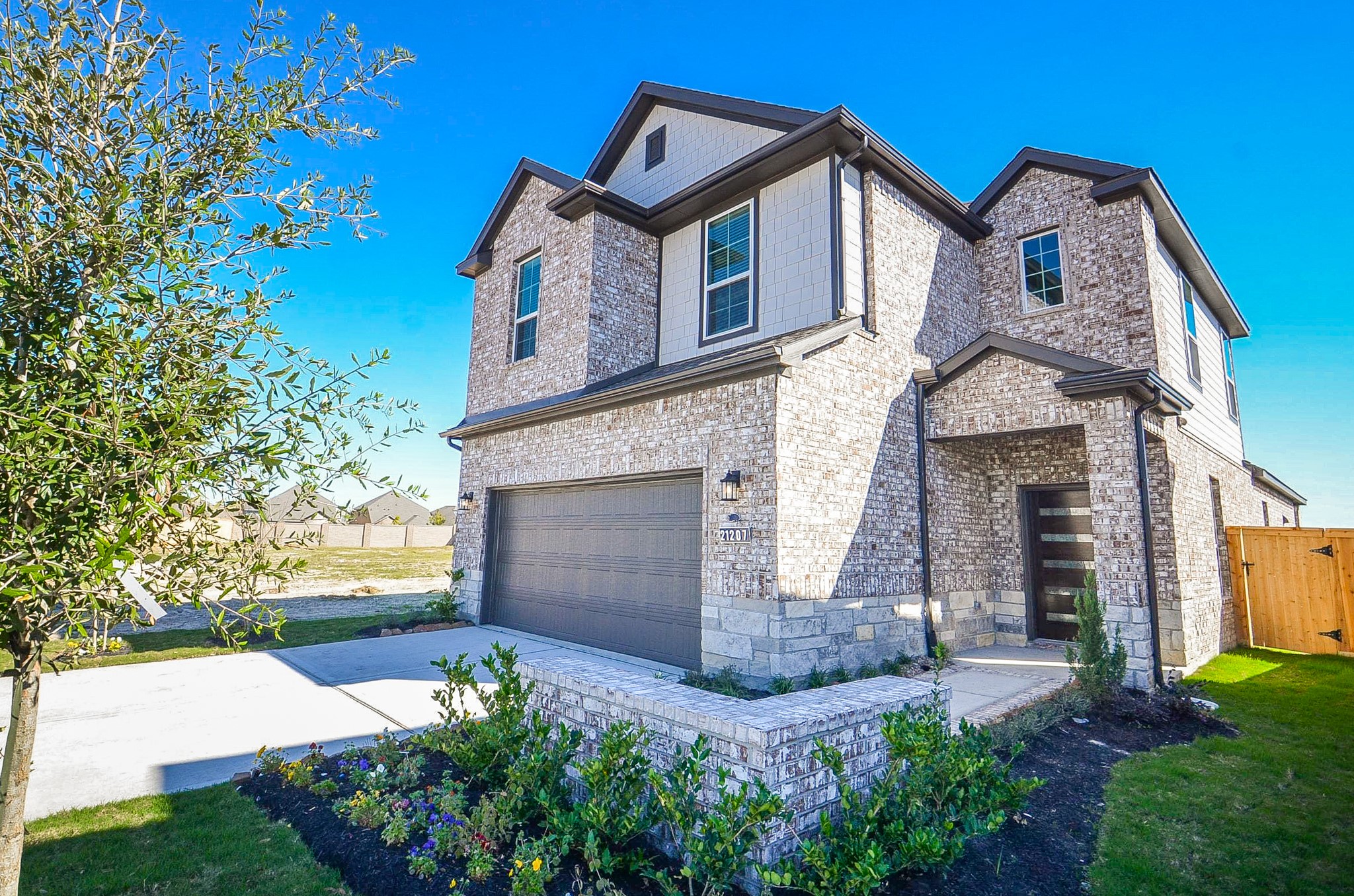 21207 Speckled Trout Lane Property Photo 1