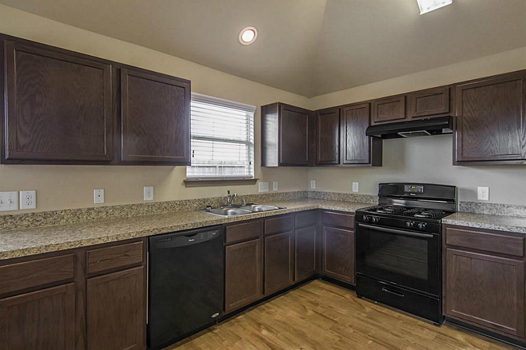 5826 Long Arbor Property Photo 4
