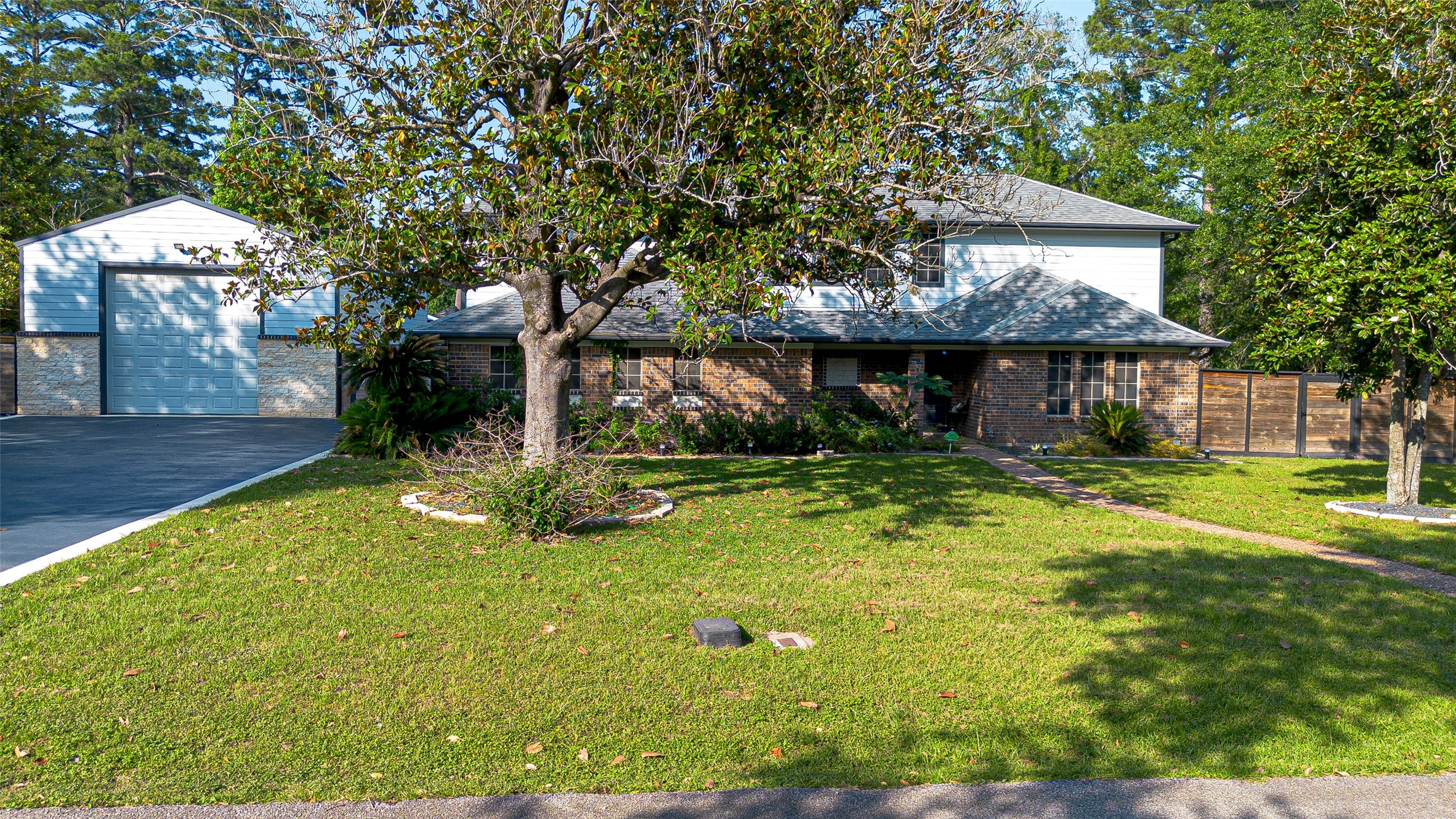 218 Beaumont Drive Property Photo 2