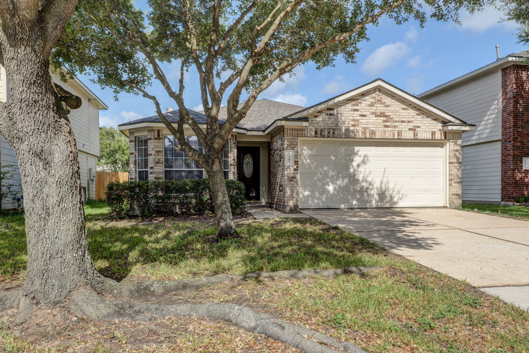 21507 Siros Isle Drive Property Photo 3