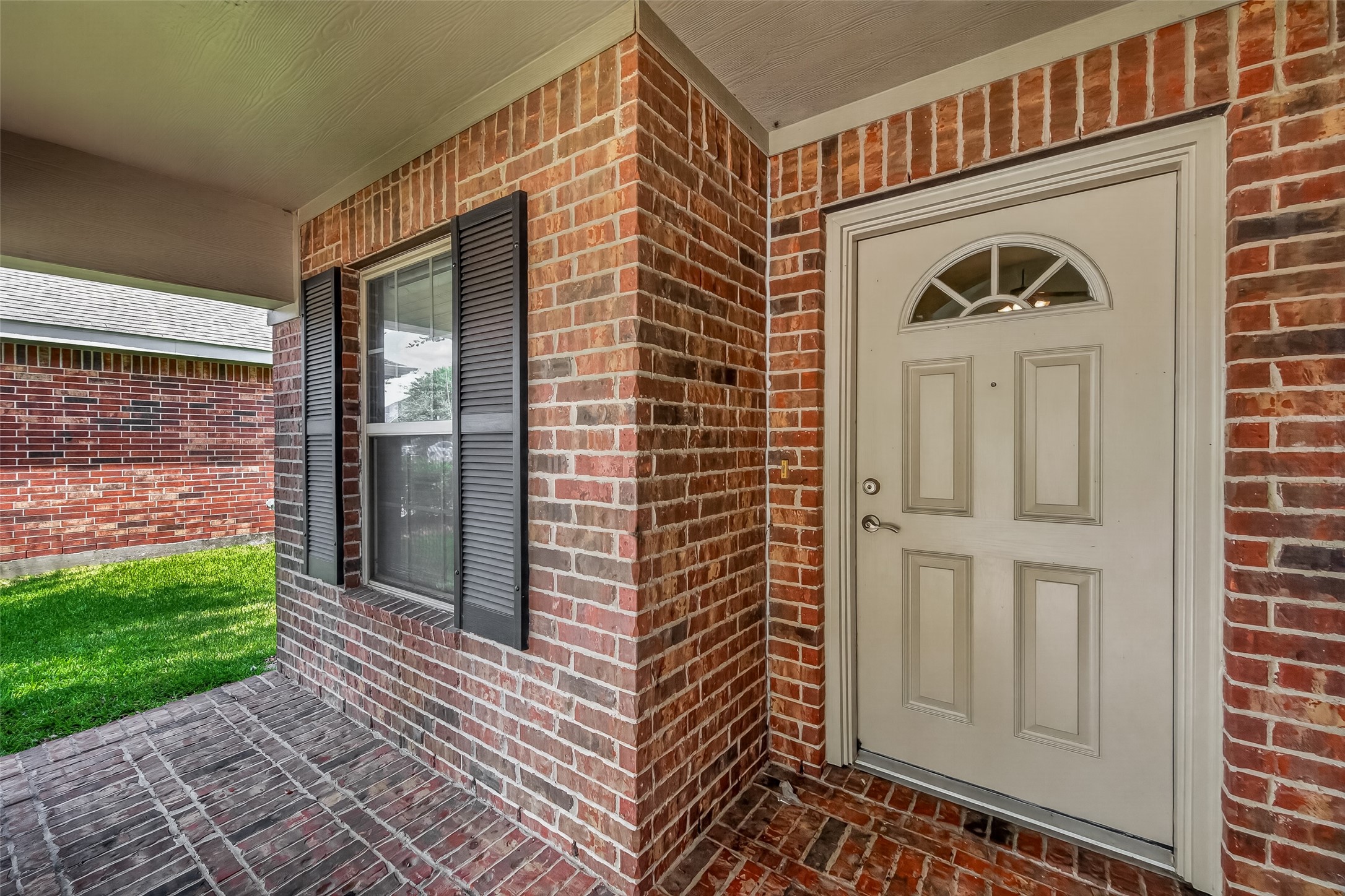 5431 Rio Drive Property Photo 5